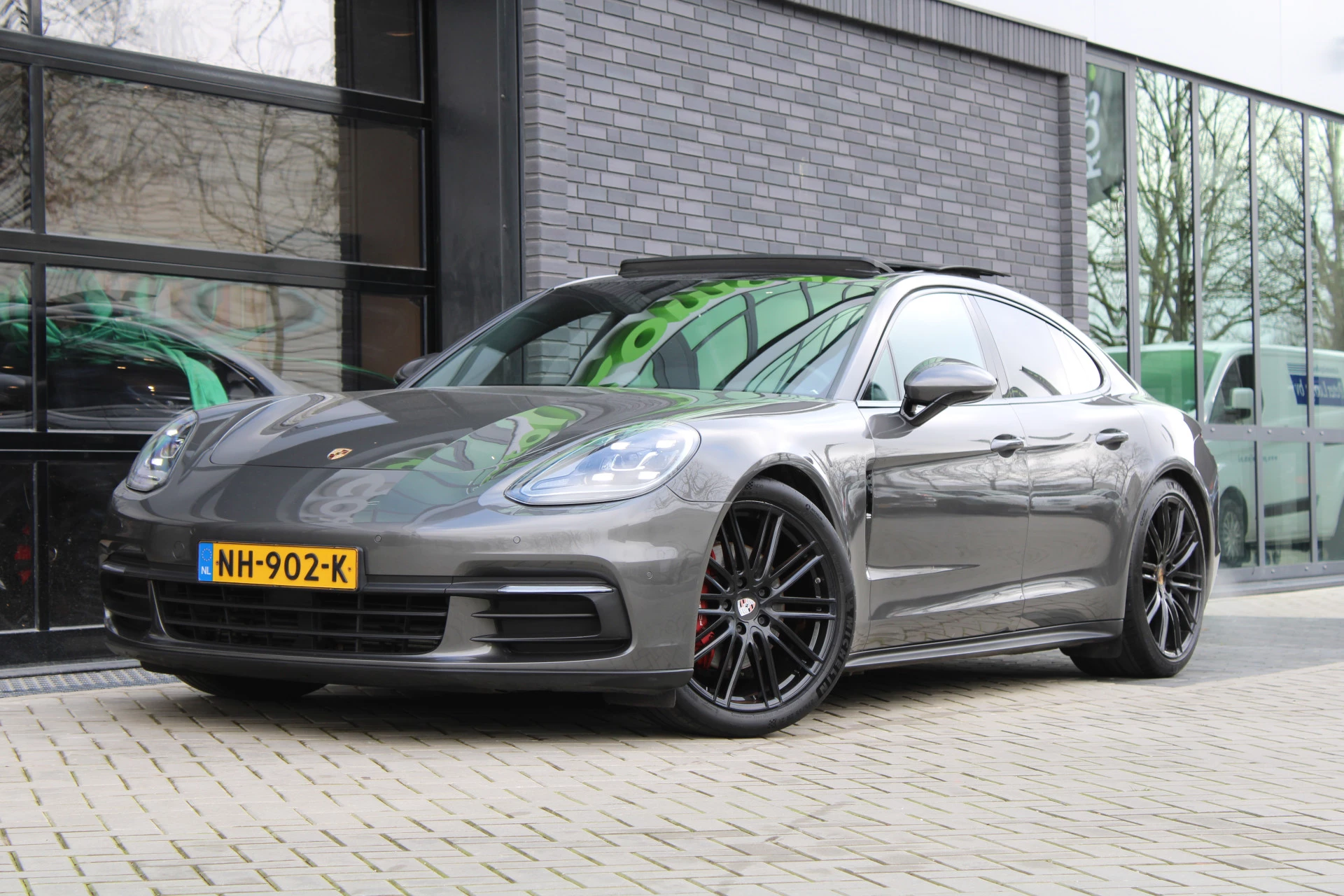 Hoofdafbeelding Porsche Panamera