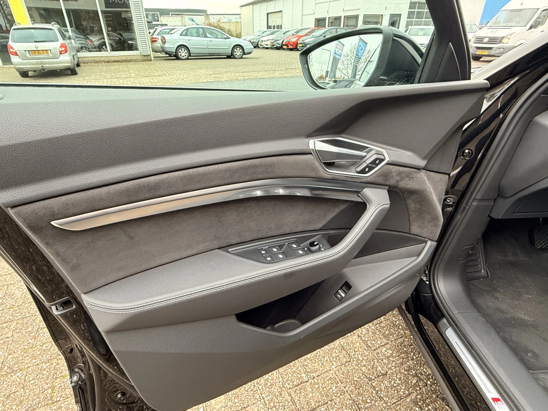 Hoofdafbeelding Audi e-tron