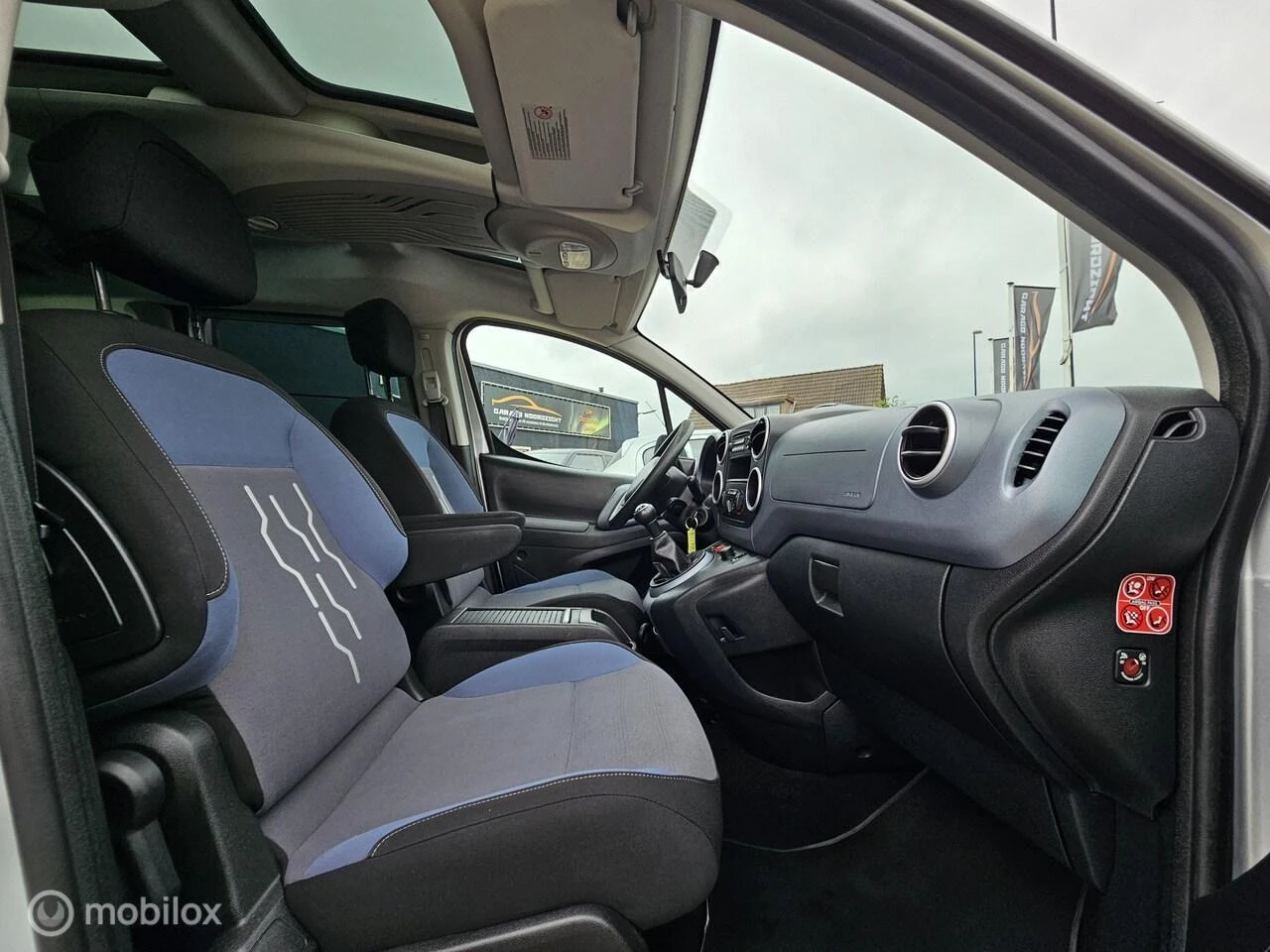 Hoofdafbeelding Peugeot Partner