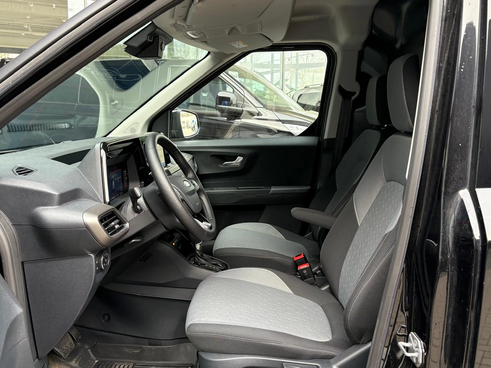 Hoofdafbeelding Ford Transit Courier