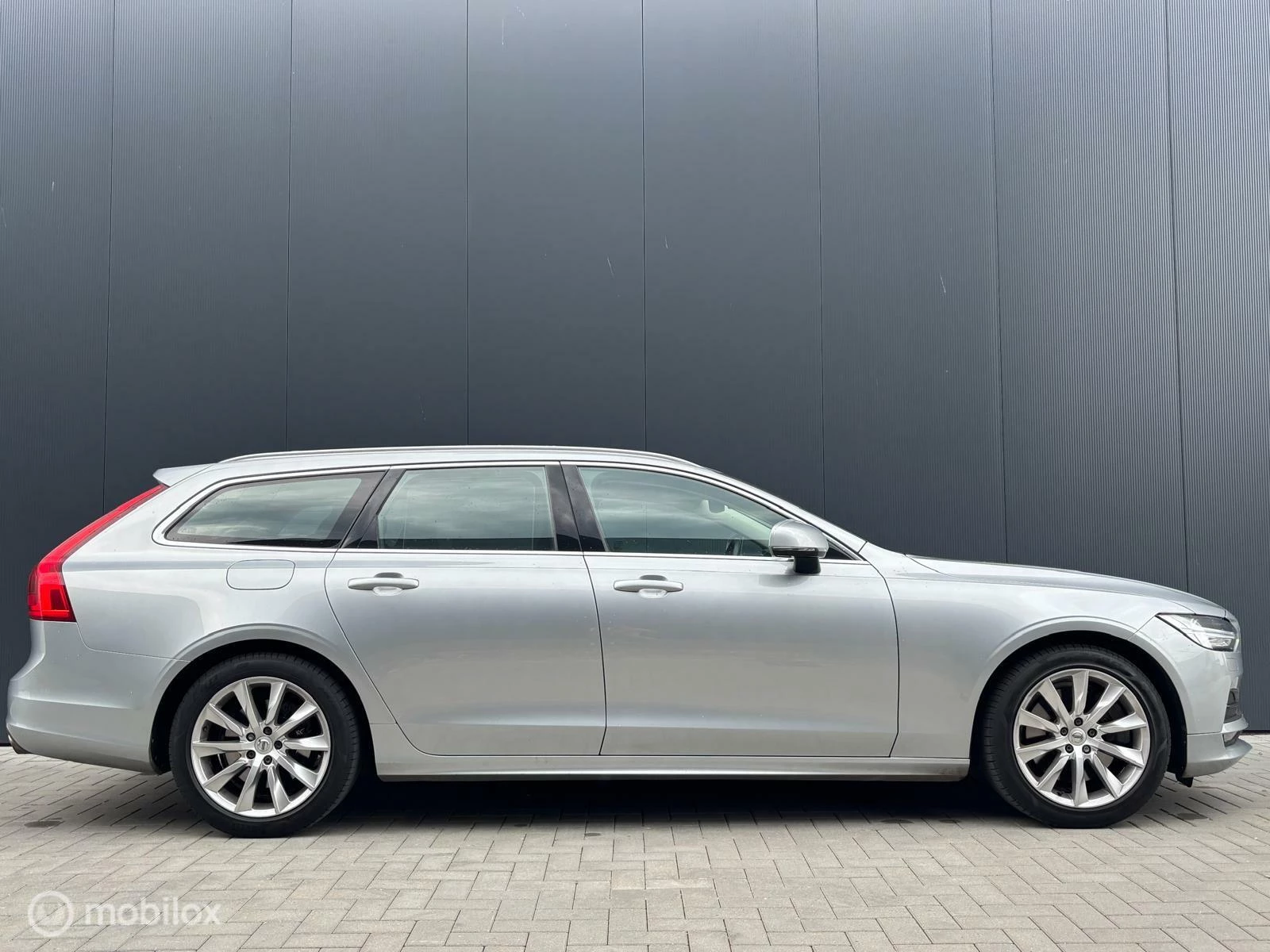 Hoofdafbeelding Volvo V90