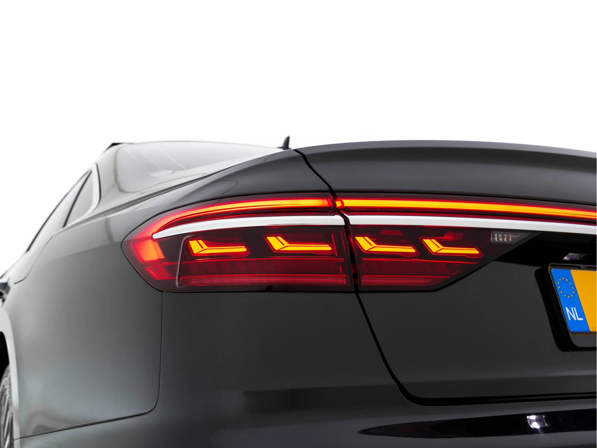 Hoofdafbeelding Audi A8