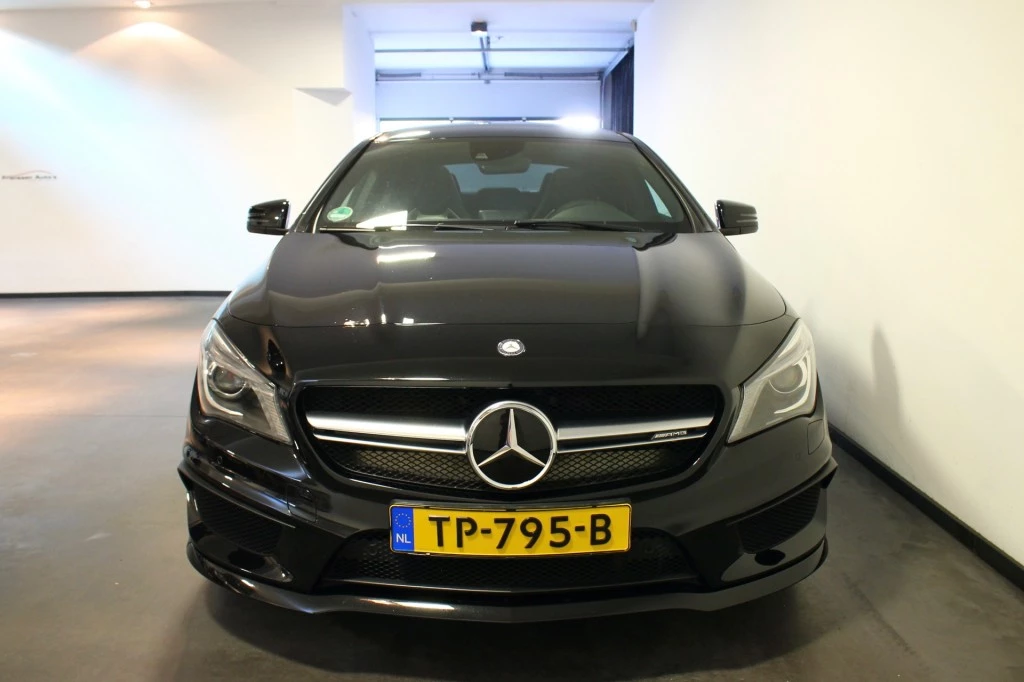 Hoofdafbeelding Mercedes-Benz CLA