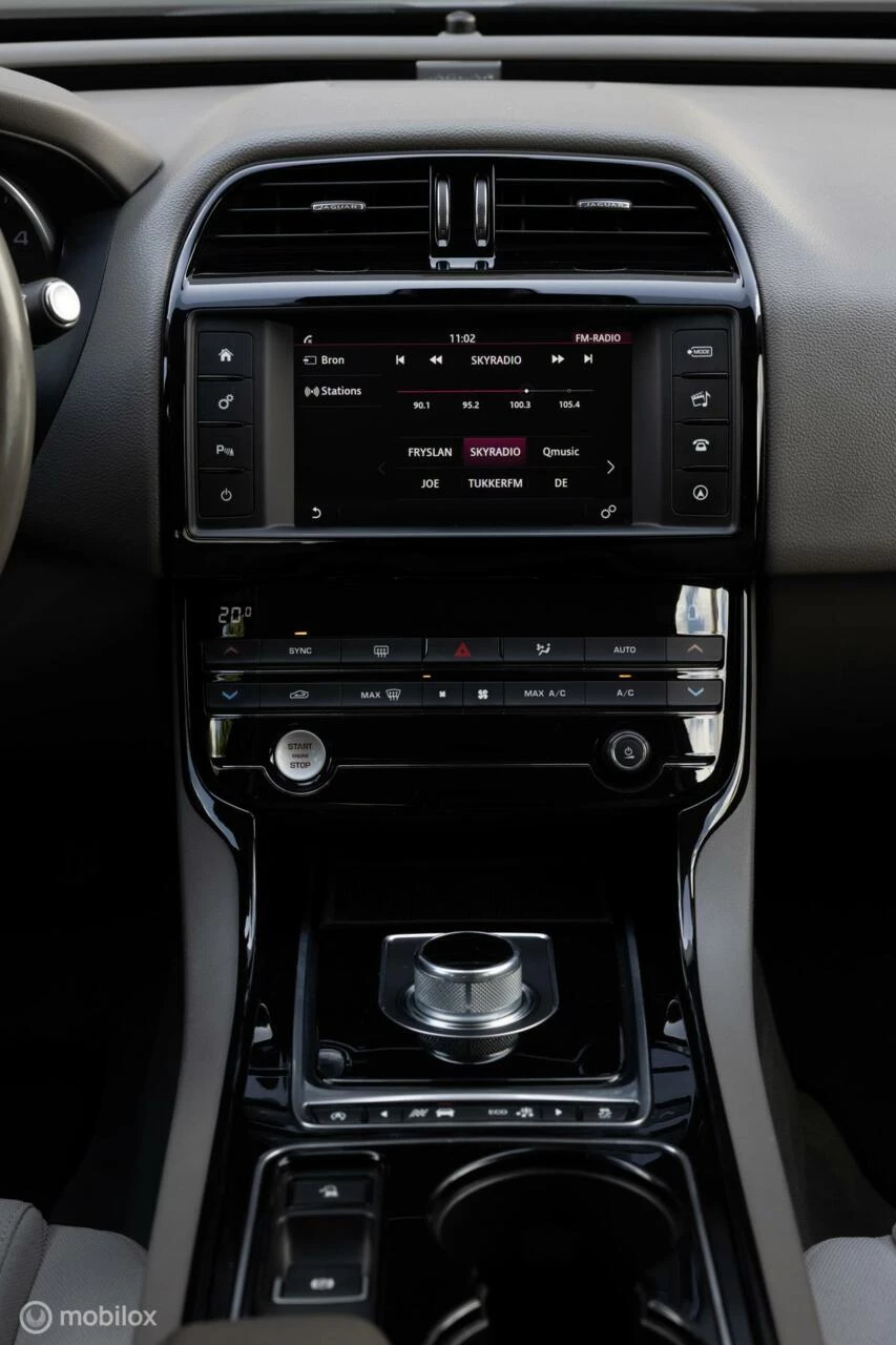 Hoofdafbeelding Jaguar XE