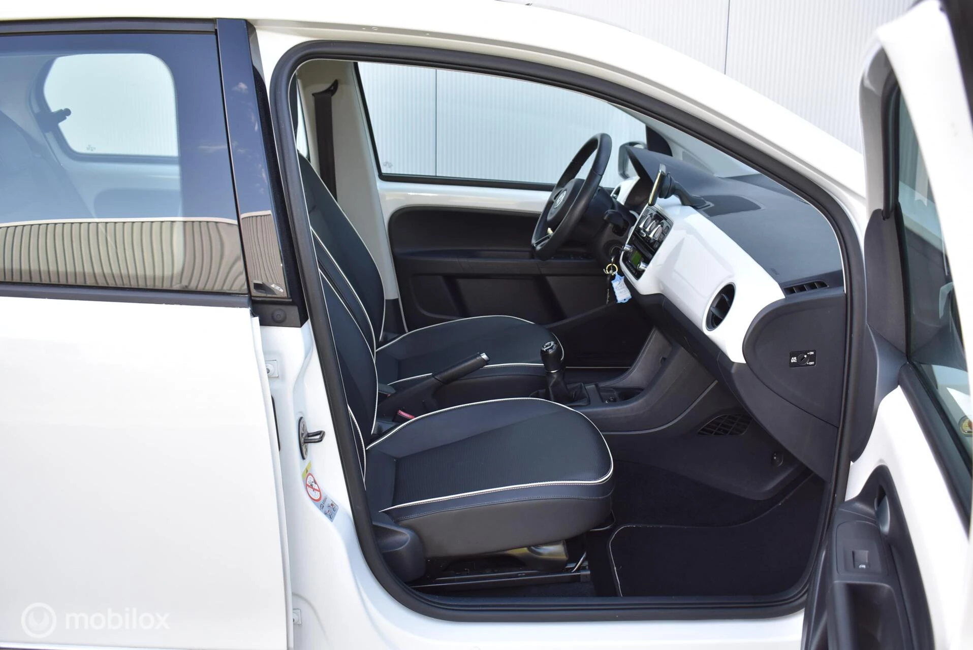 Hoofdafbeelding Volkswagen up!