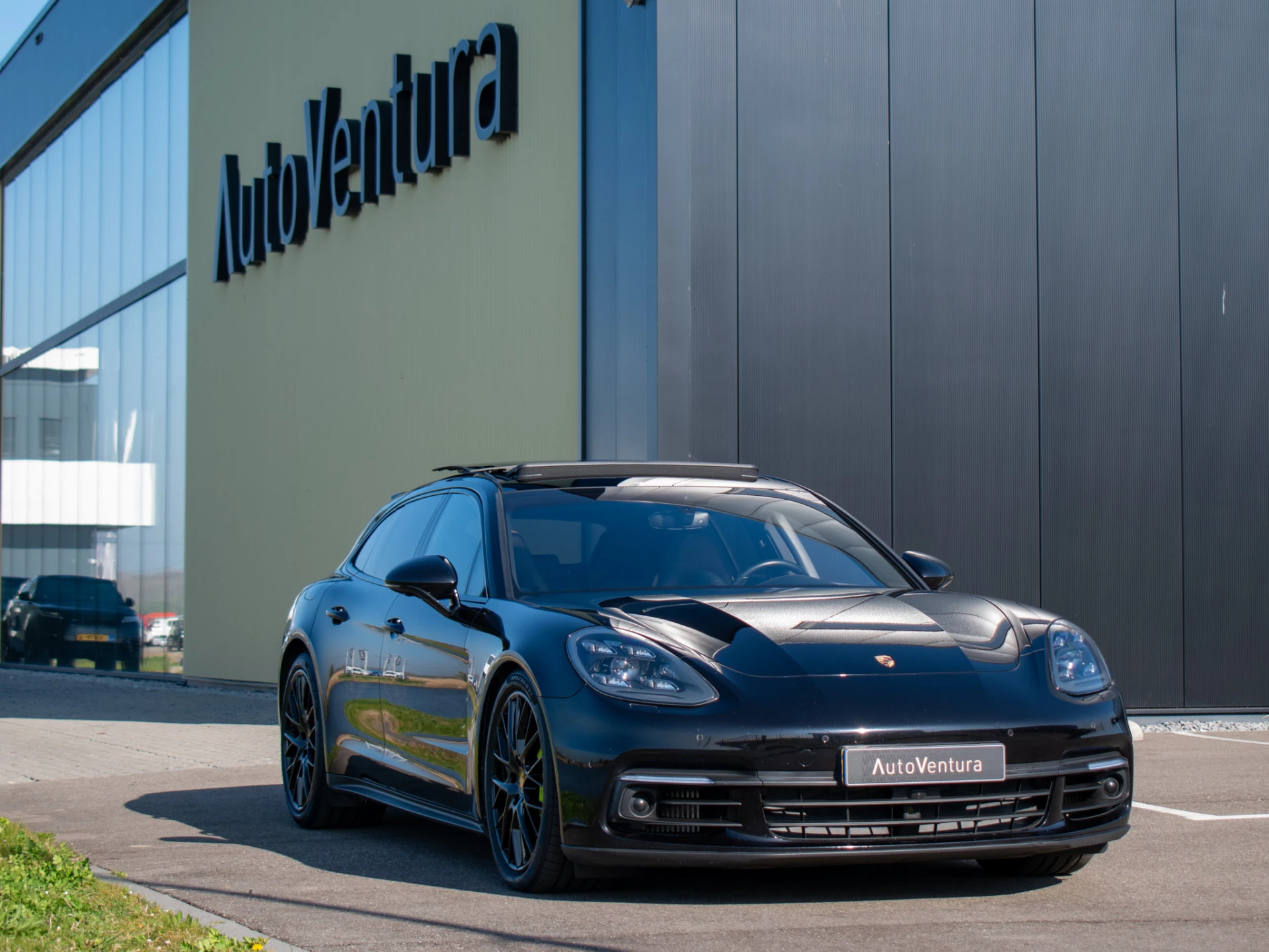 Hoofdafbeelding Porsche Panamera