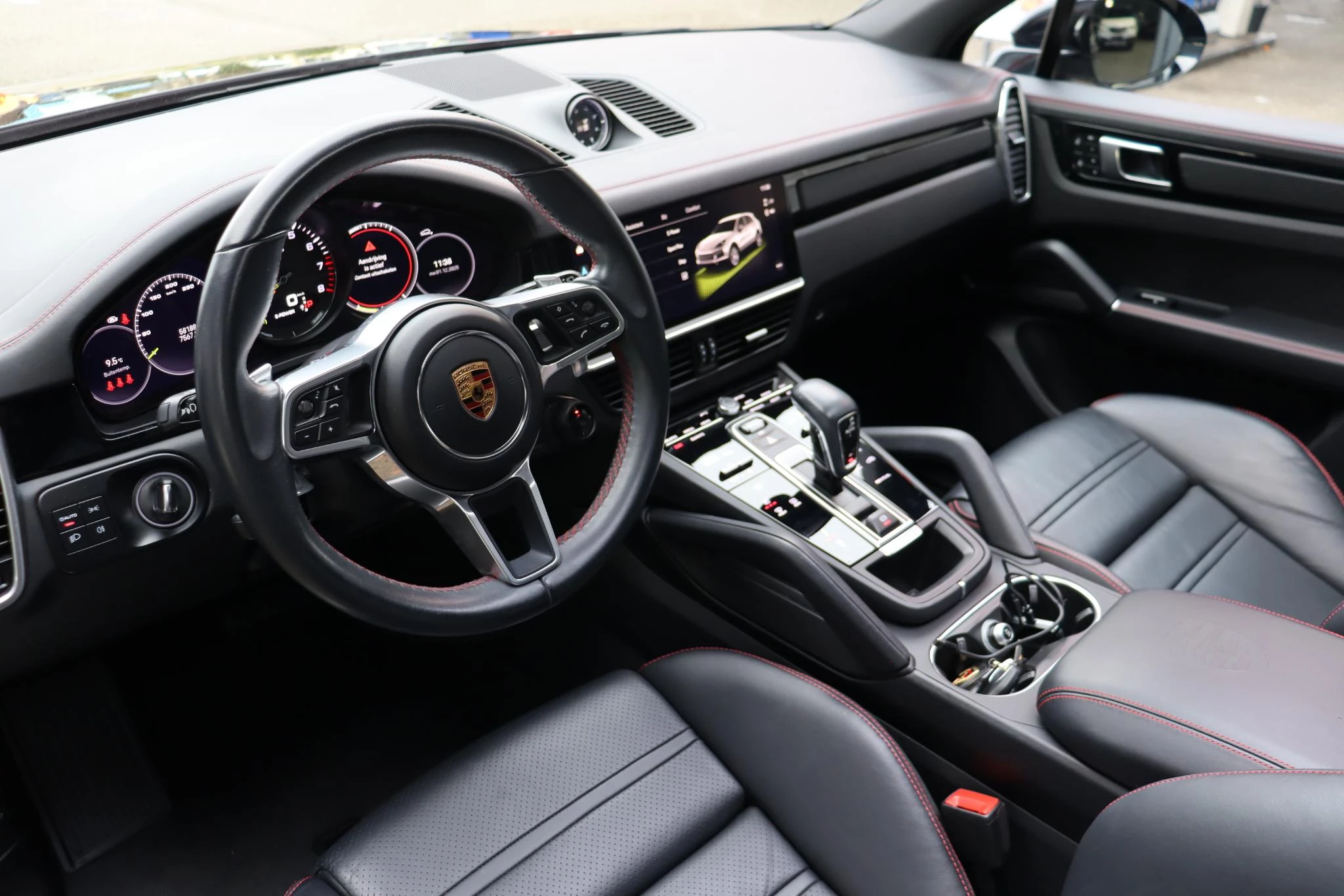 Hoofdafbeelding Porsche Cayenne