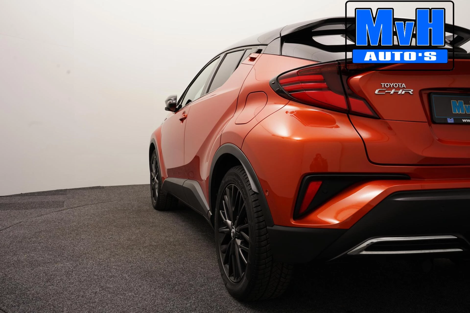 Hoofdafbeelding Toyota C-HR