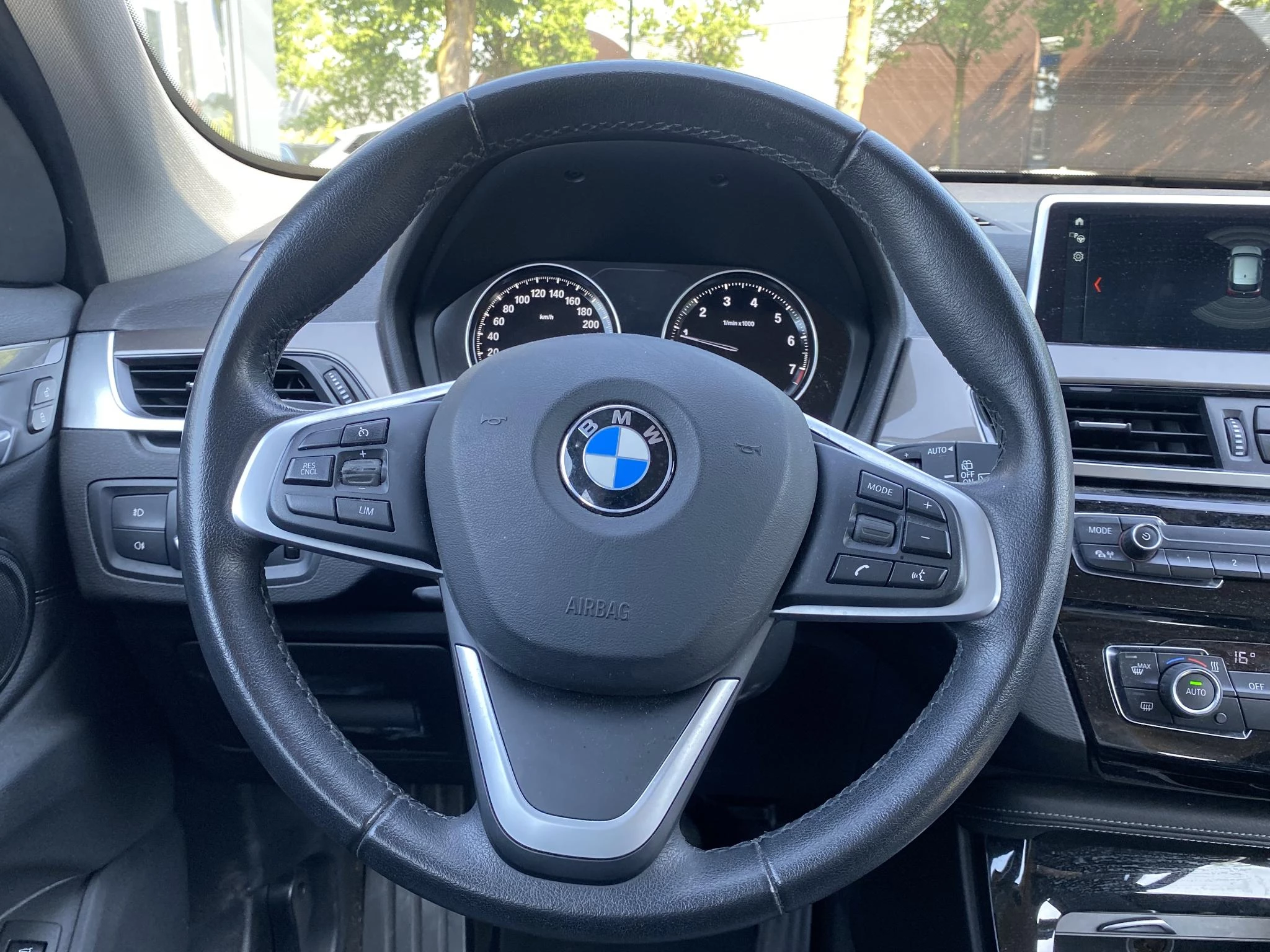 Hoofdafbeelding BMW X1