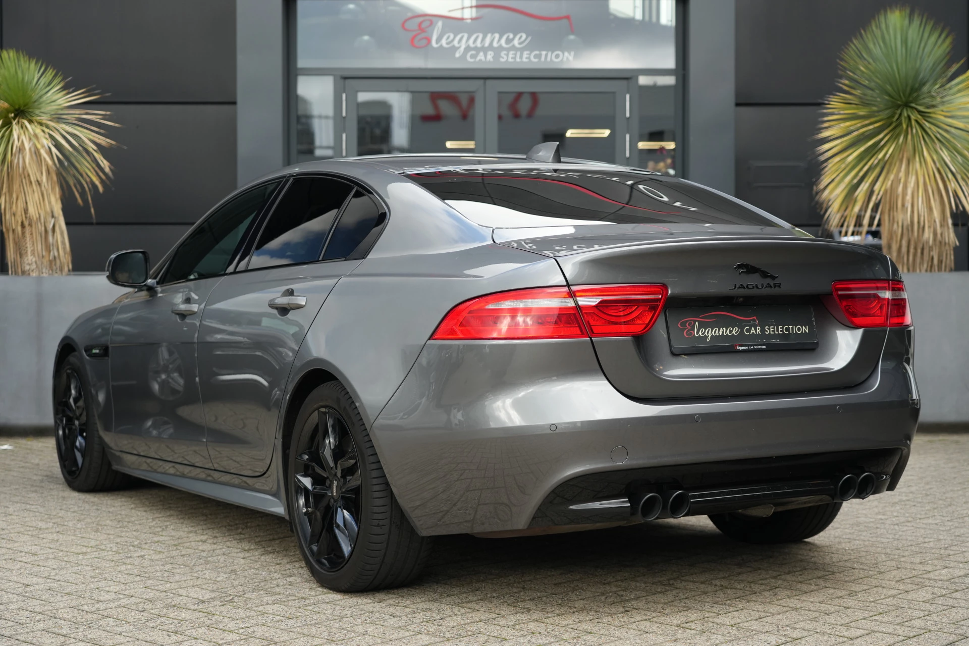 Hoofdafbeelding Jaguar XE