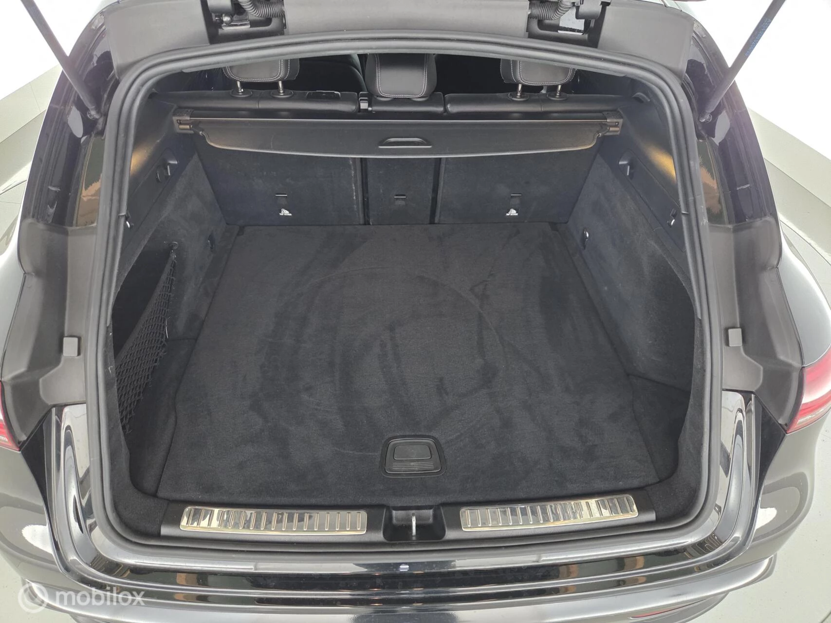Hoofdafbeelding Mercedes-Benz EQC