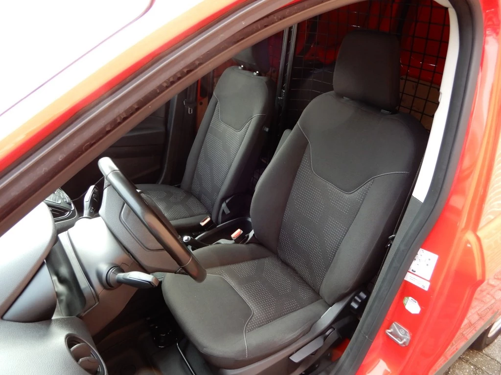 Hoofdafbeelding Ford Transit Courier