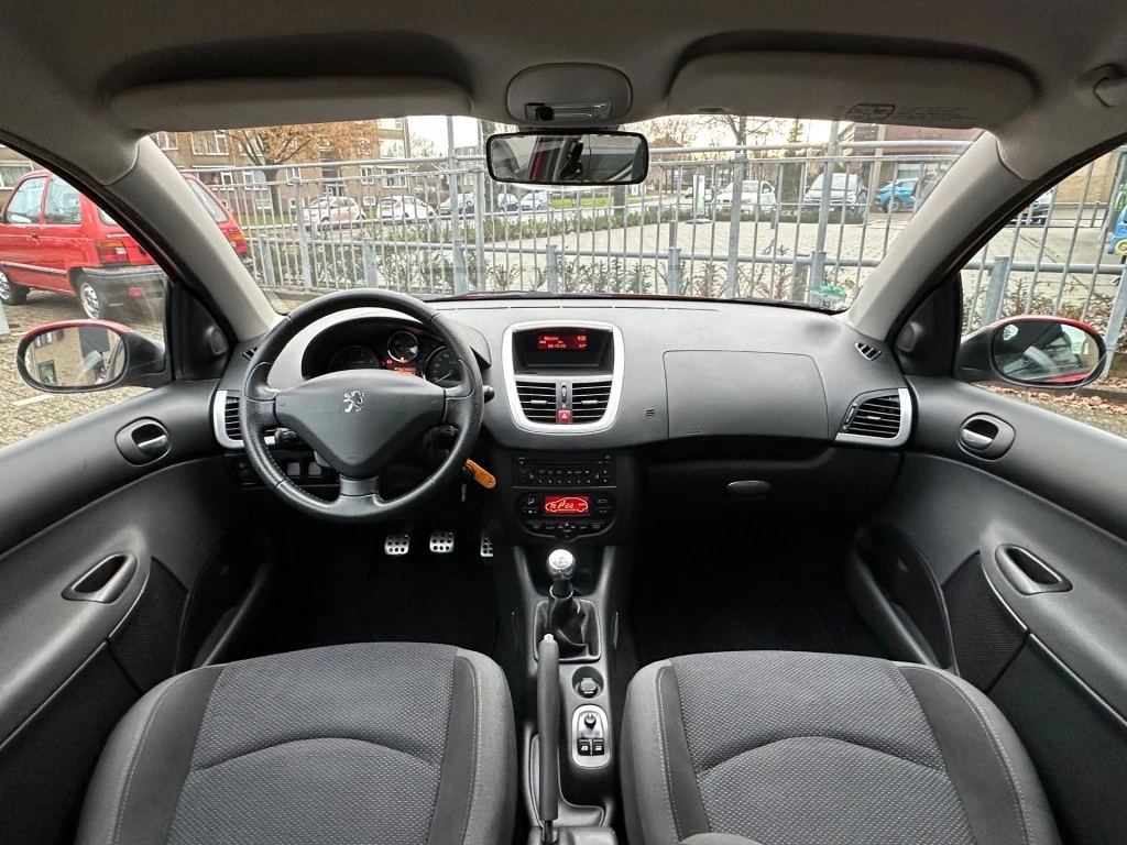 Hoofdafbeelding Peugeot 206