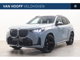 Hoofdafbeelding BMW X3 BMW X3 30e xDrive M Sport Automaat / Panoramadak / Trekhaak / Sportstoelen / Adaptief onderstel / Parking Assistant Plus / Comfort Access / Harman Kardon
