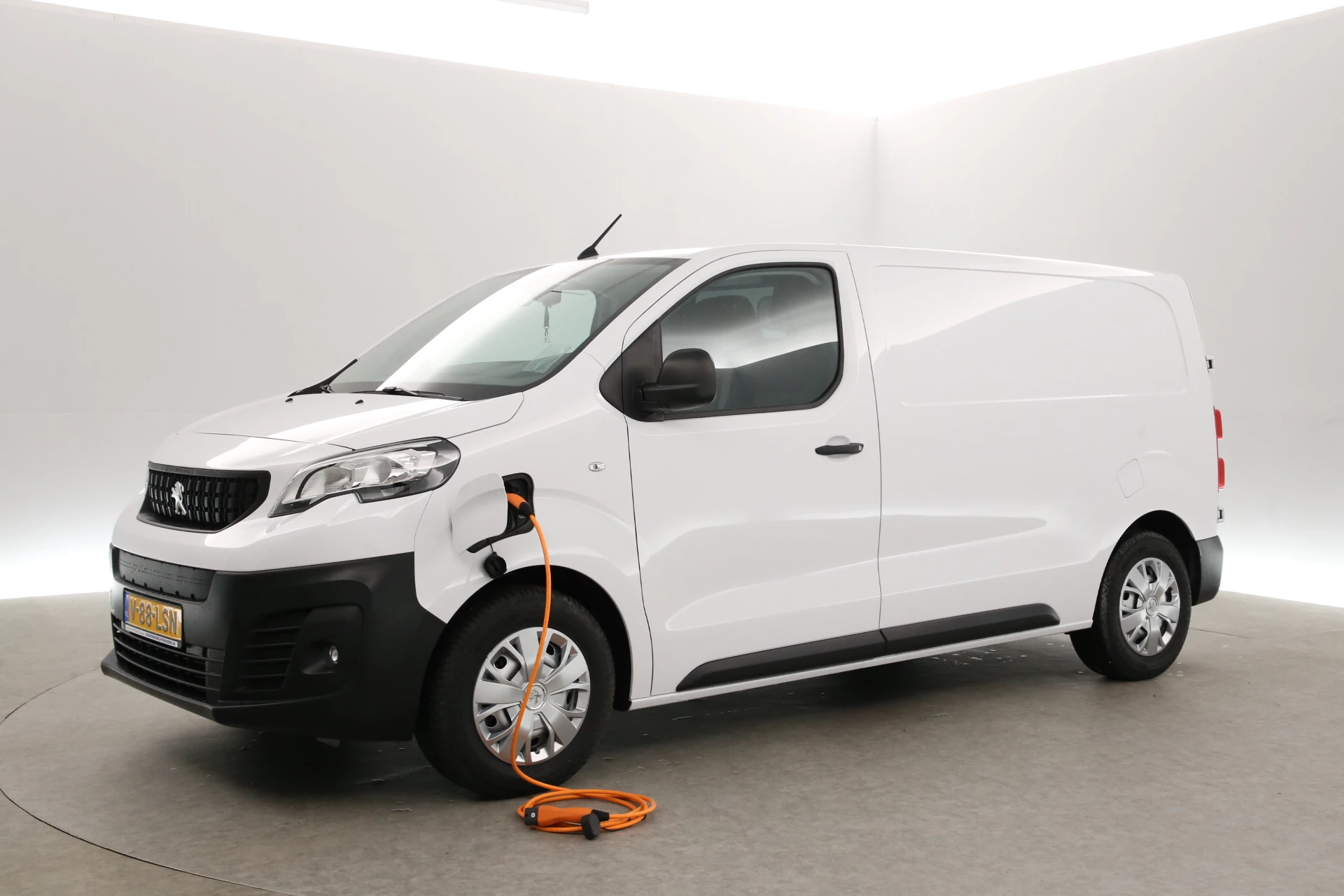 Hoofdafbeelding Peugeot e-Expert