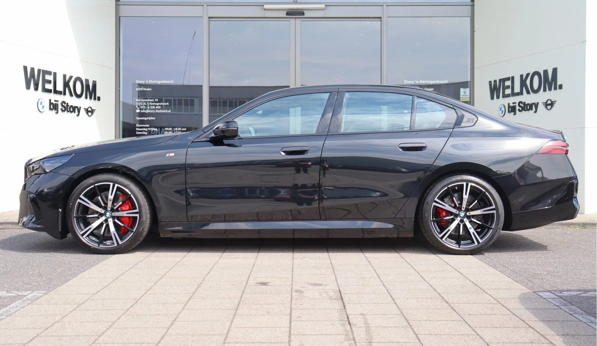 Hoofdafbeelding BMW i5