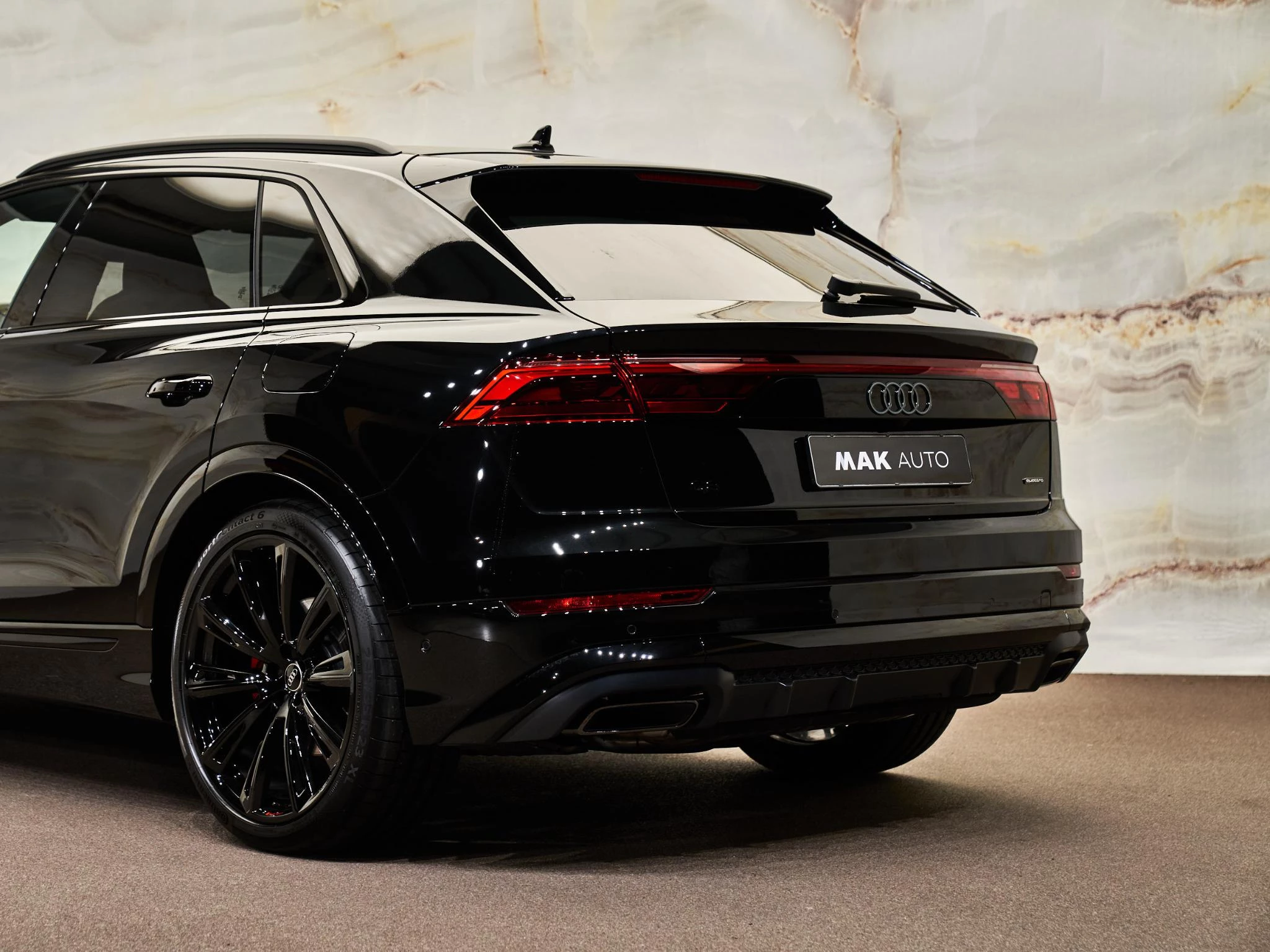 Hoofdafbeelding Audi Q8