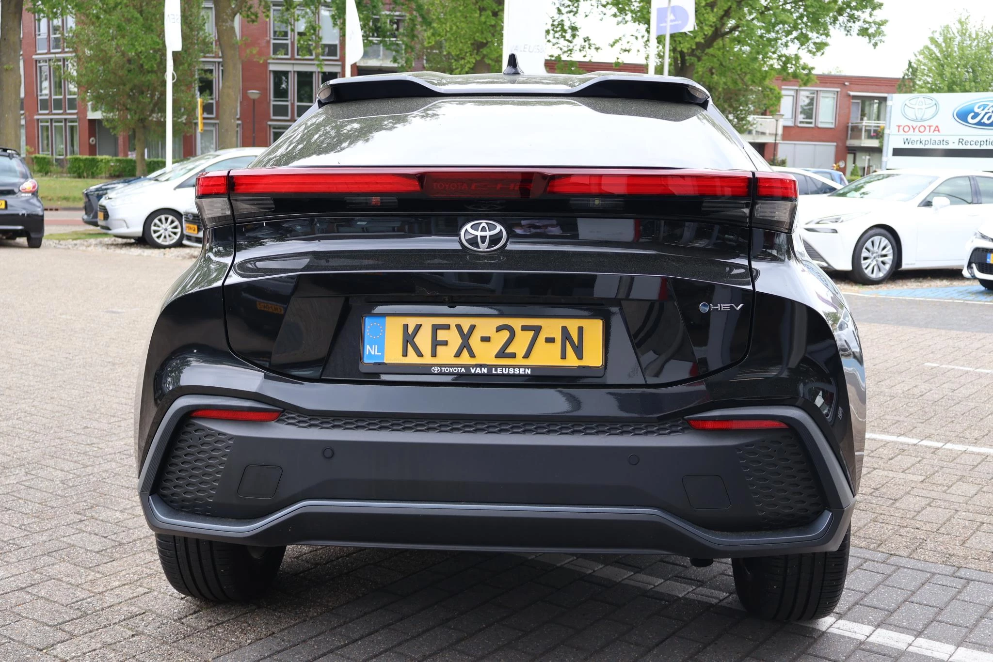Hoofdafbeelding Toyota C-HR