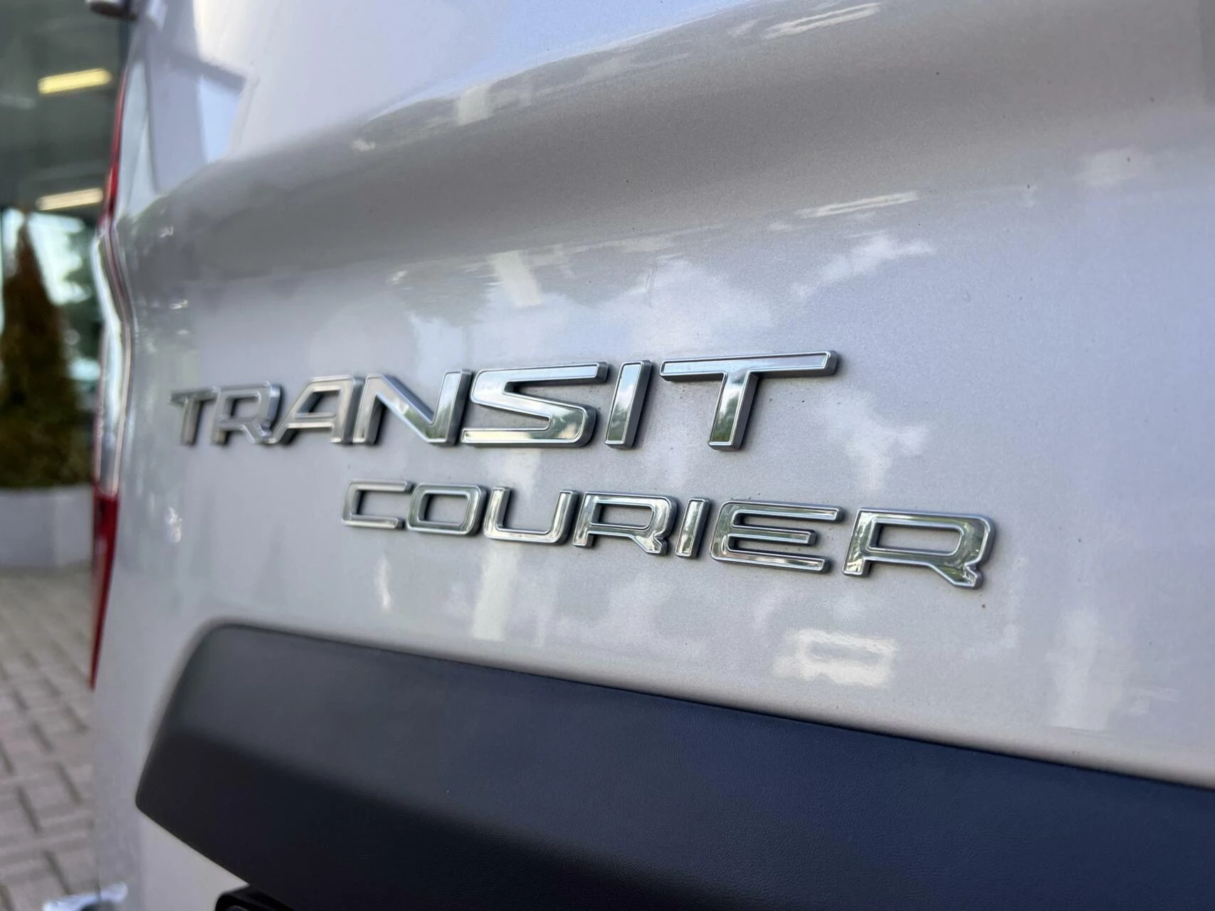 Hoofdafbeelding Ford Transit Courier