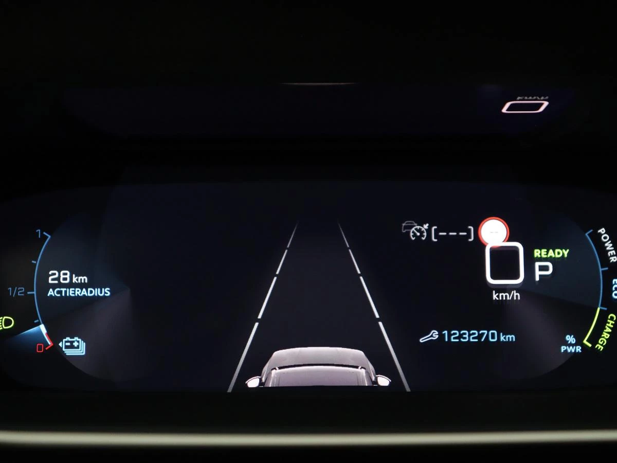 Hoofdafbeelding Peugeot e-2008