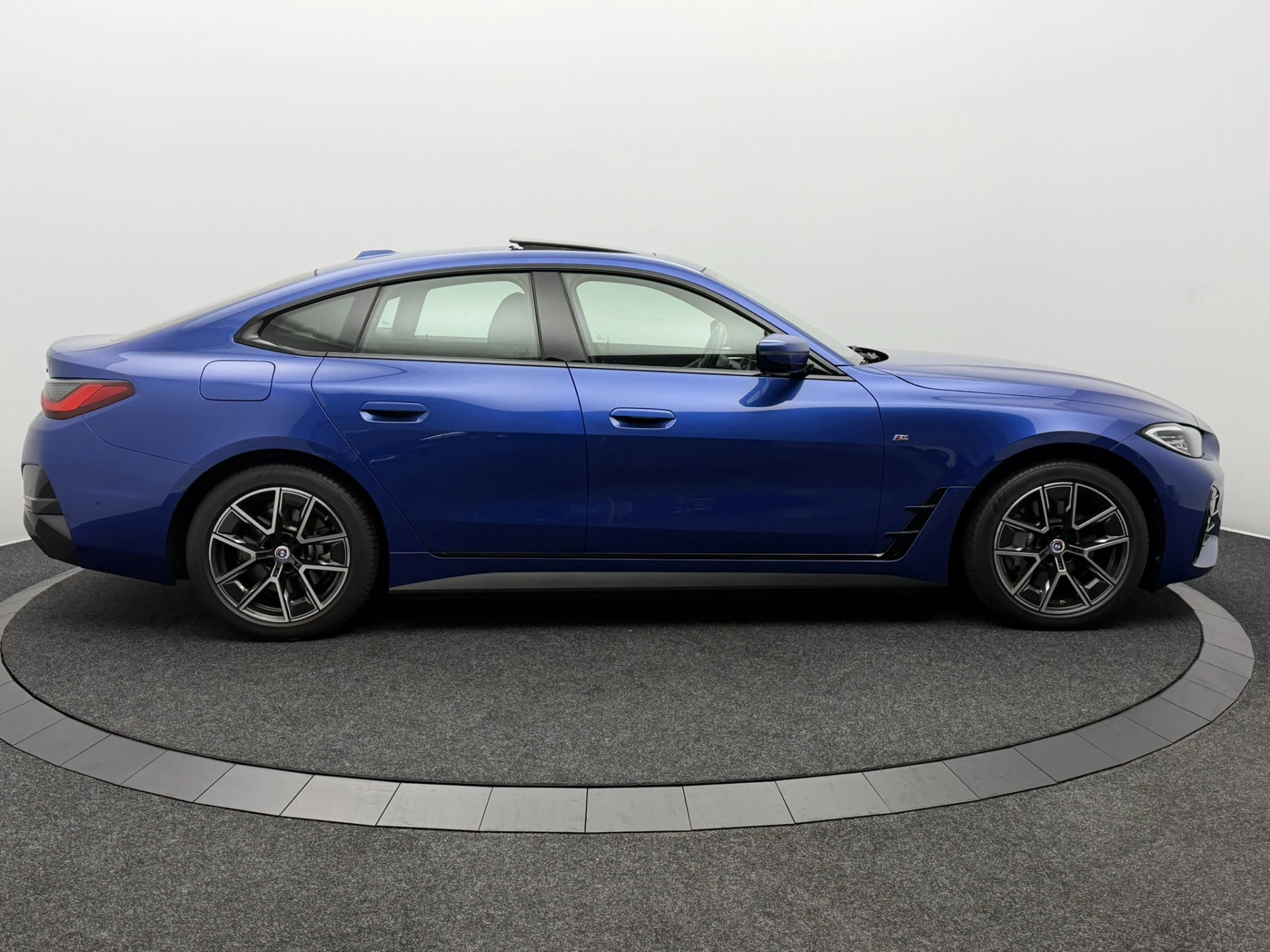 Hoofdafbeelding BMW i4