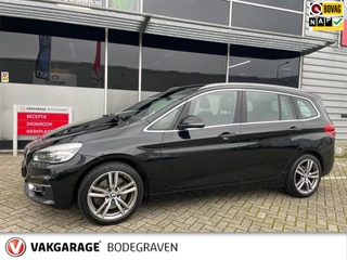 BMW 2-serie Gran Tourer 220i Luxury 7 persoons / automaat / leer