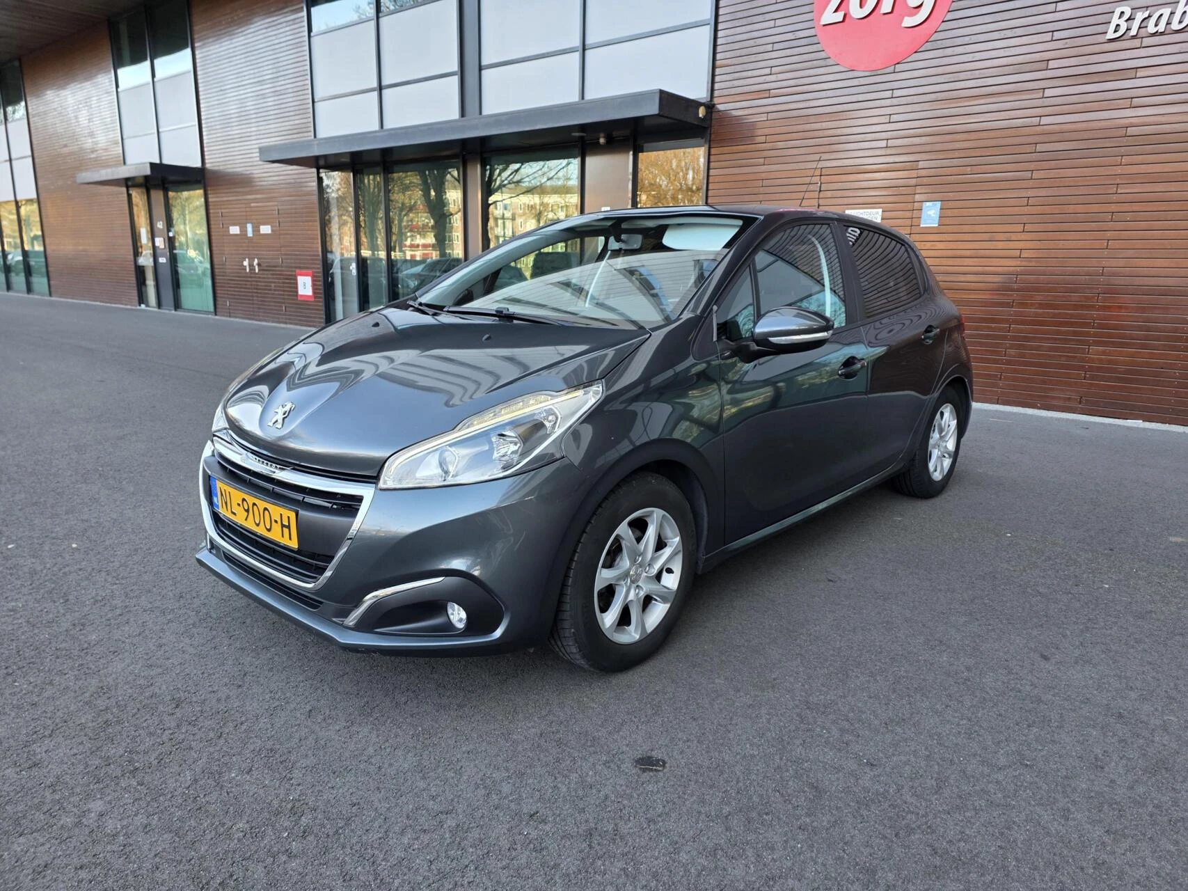Hoofdafbeelding Peugeot 208