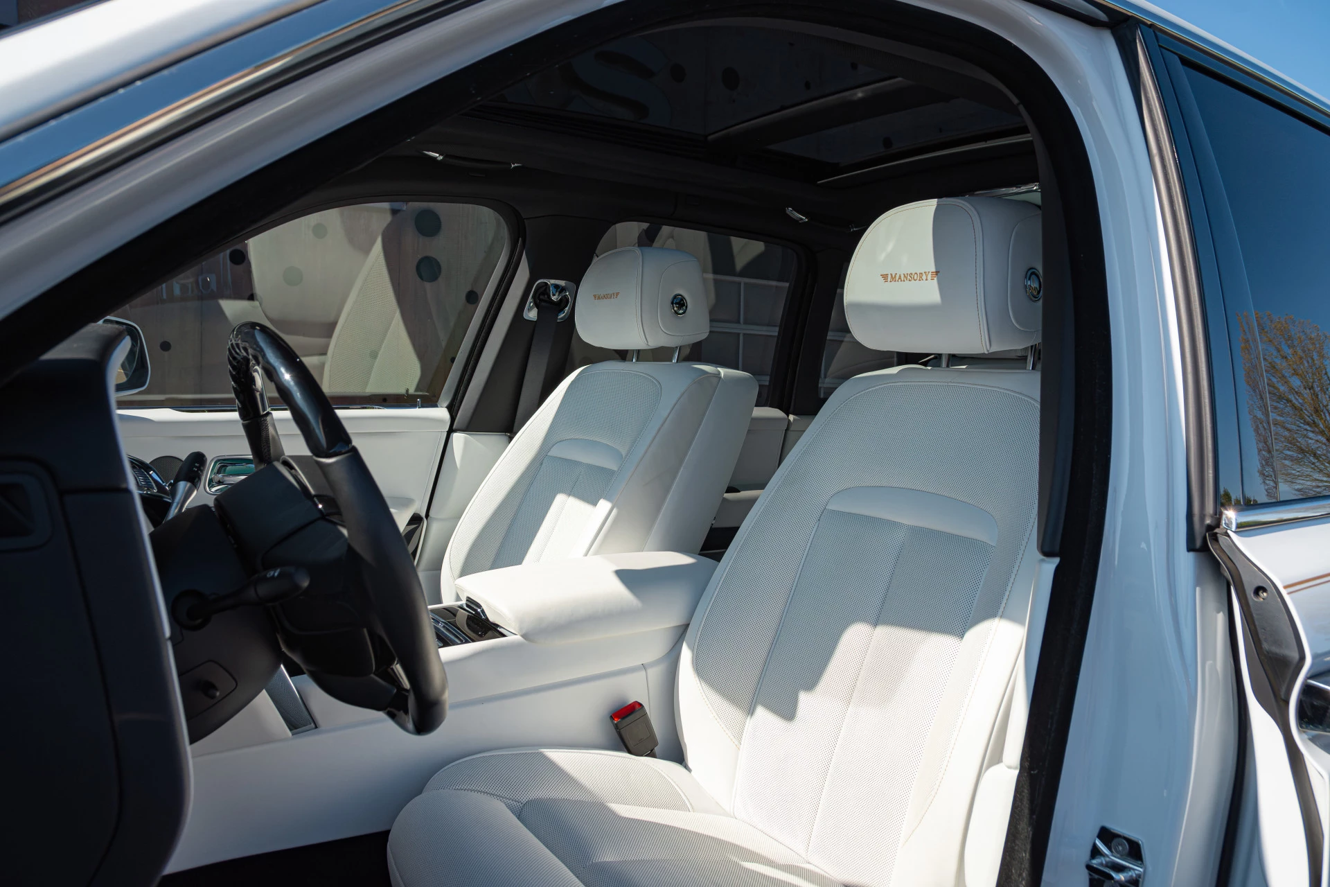Hoofdafbeelding Rolls-Royce Cullinan