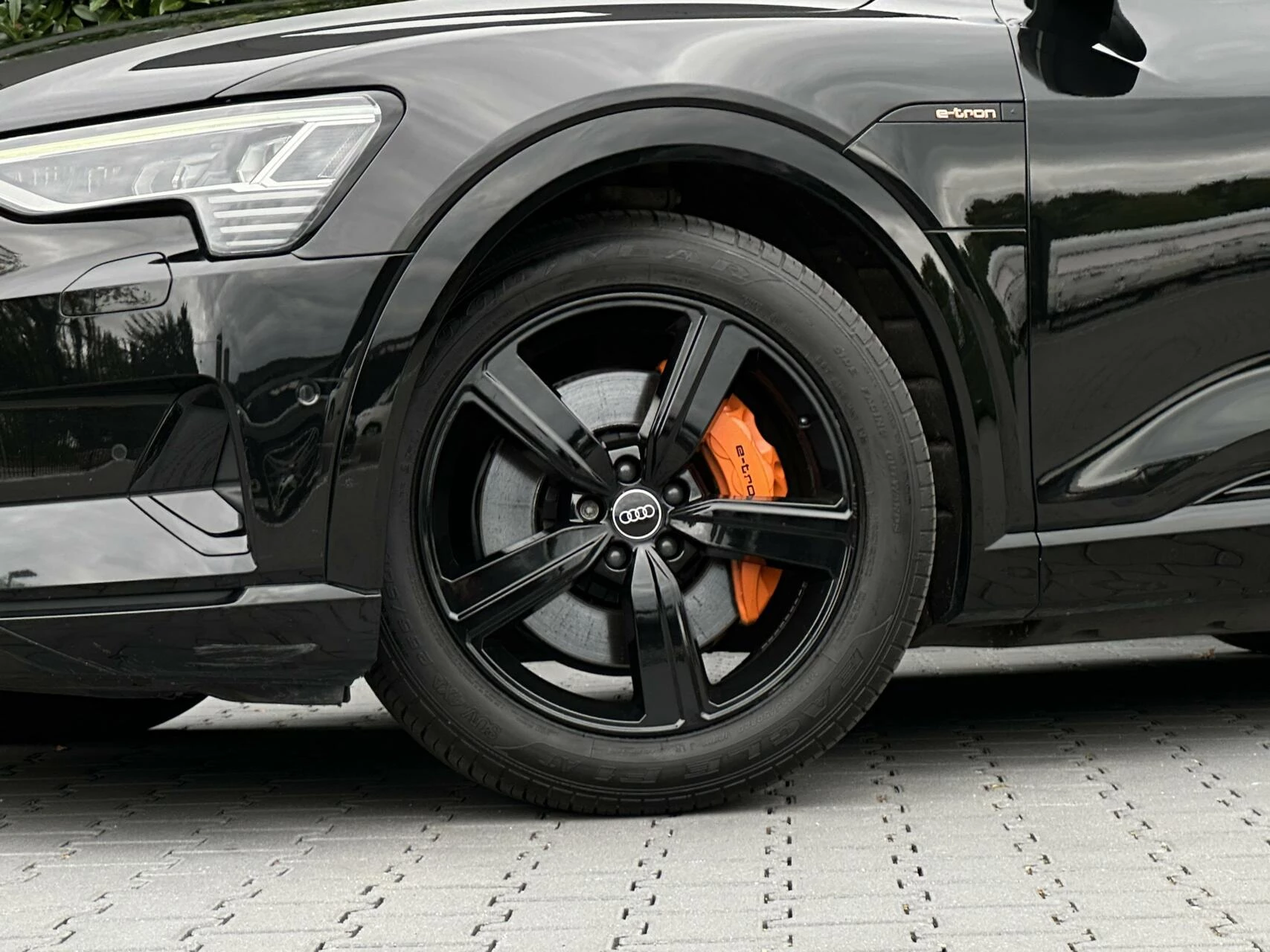 Hoofdafbeelding Audi e-tron