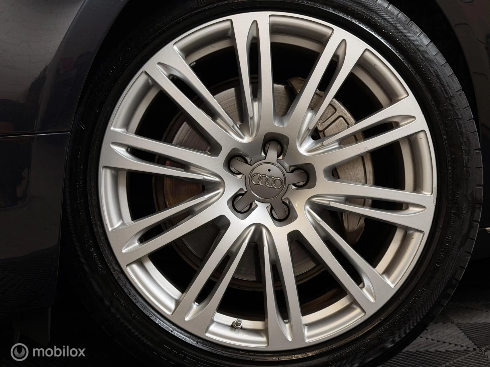 Hoofdafbeelding Audi A8