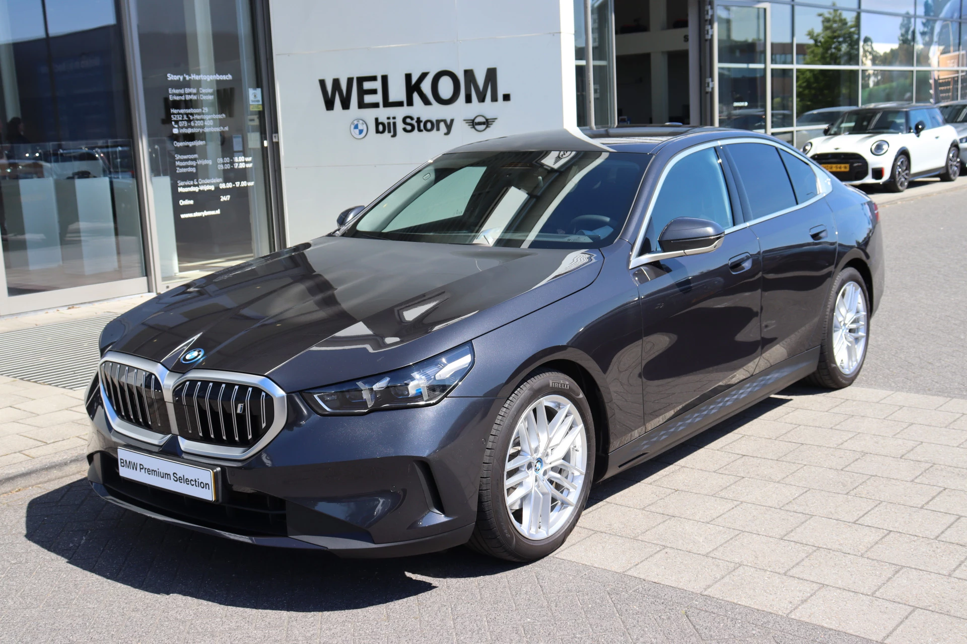 Hoofdafbeelding BMW i5