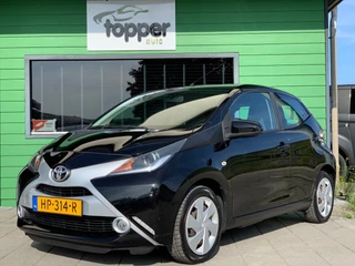 Toyota Aygo 1.0 VVT-i x-play | Navigatie | Camera | CruiseControl |