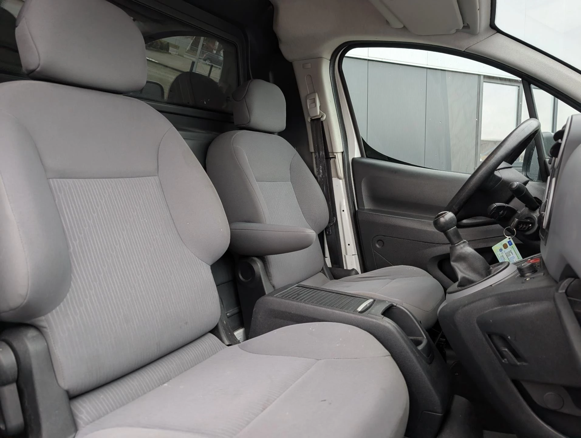 Hoofdafbeelding Peugeot Partner