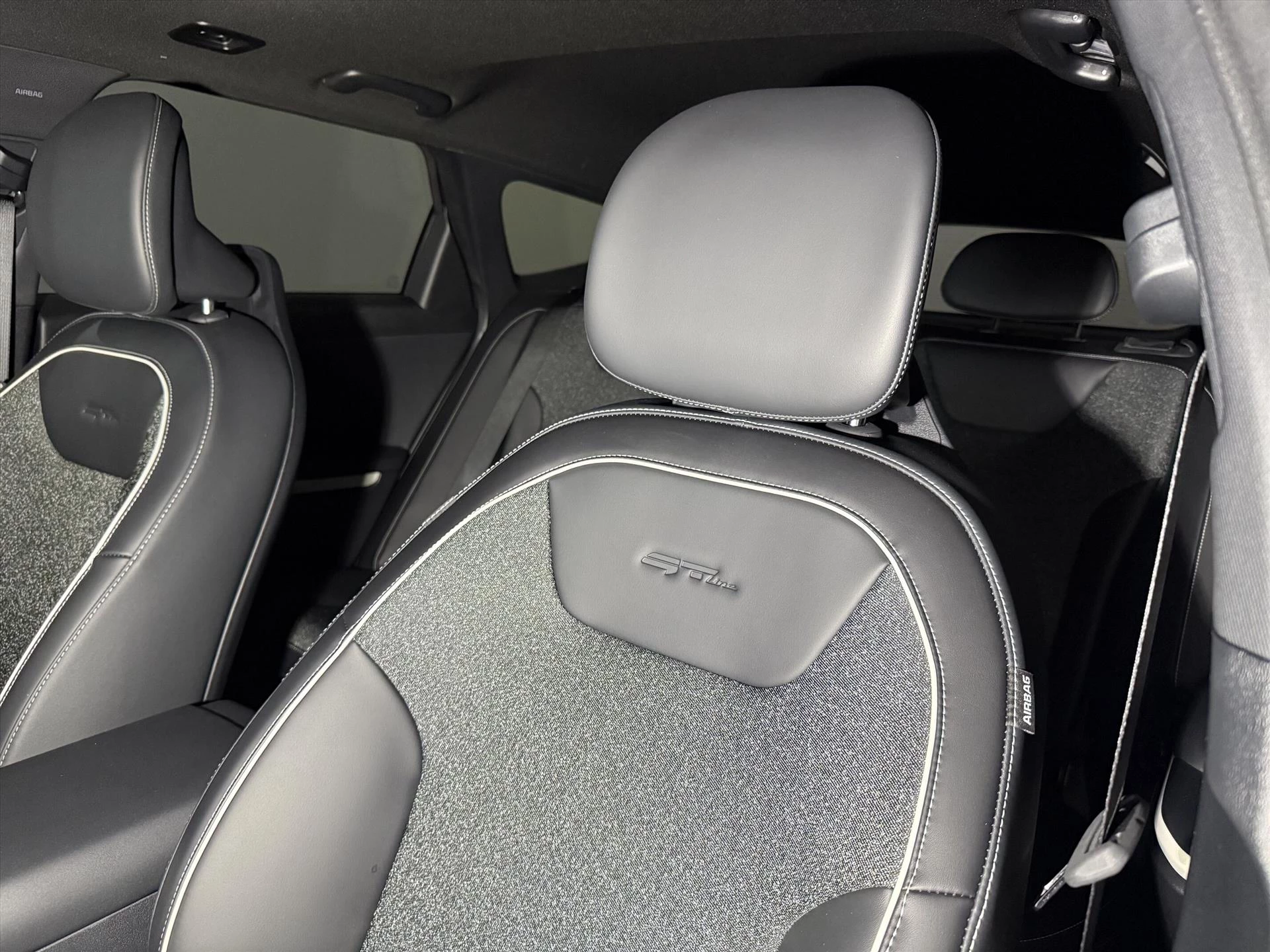 Hoofdafbeelding Kia K4