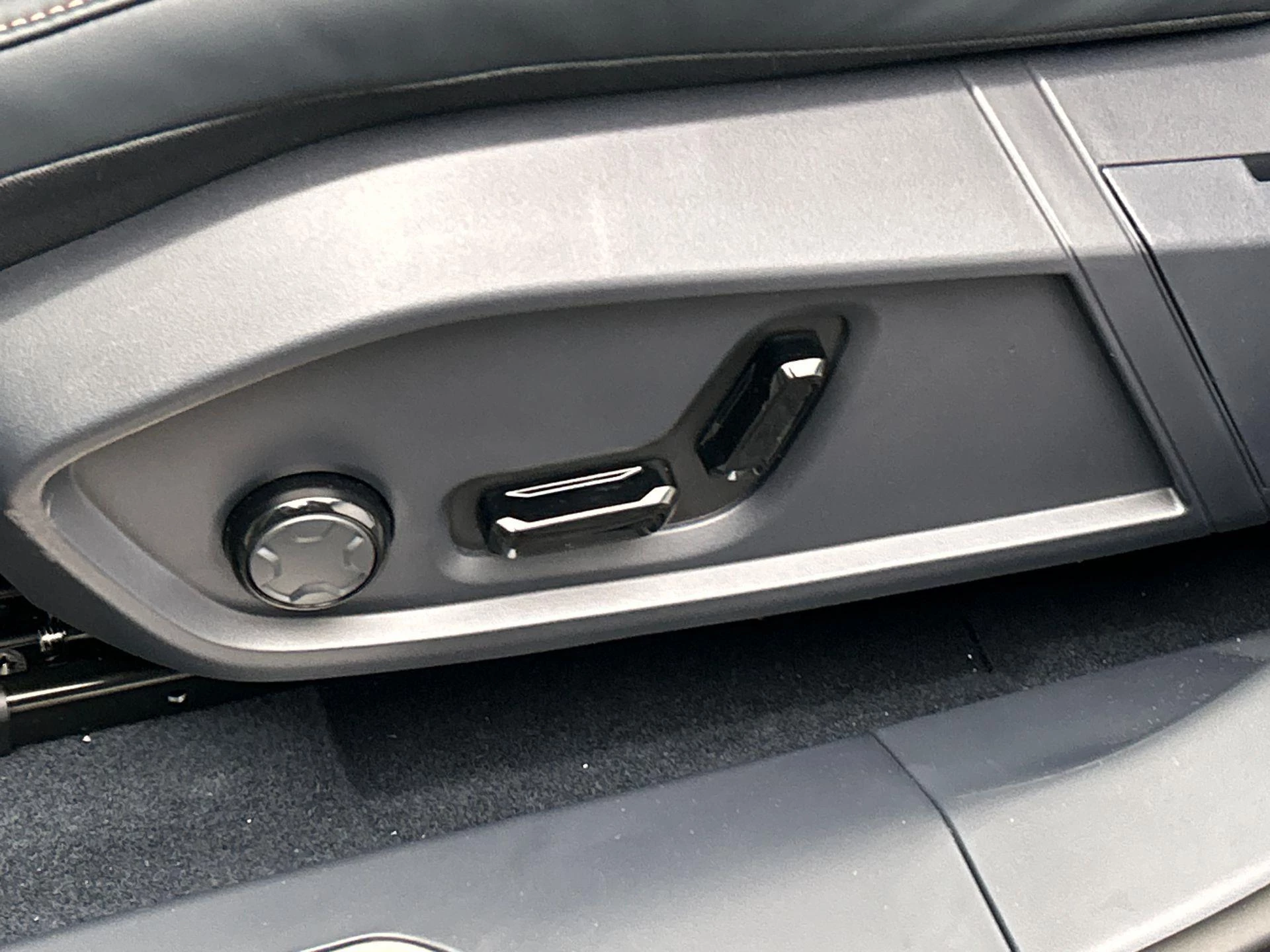 Hoofdafbeelding Lynk & Co 08