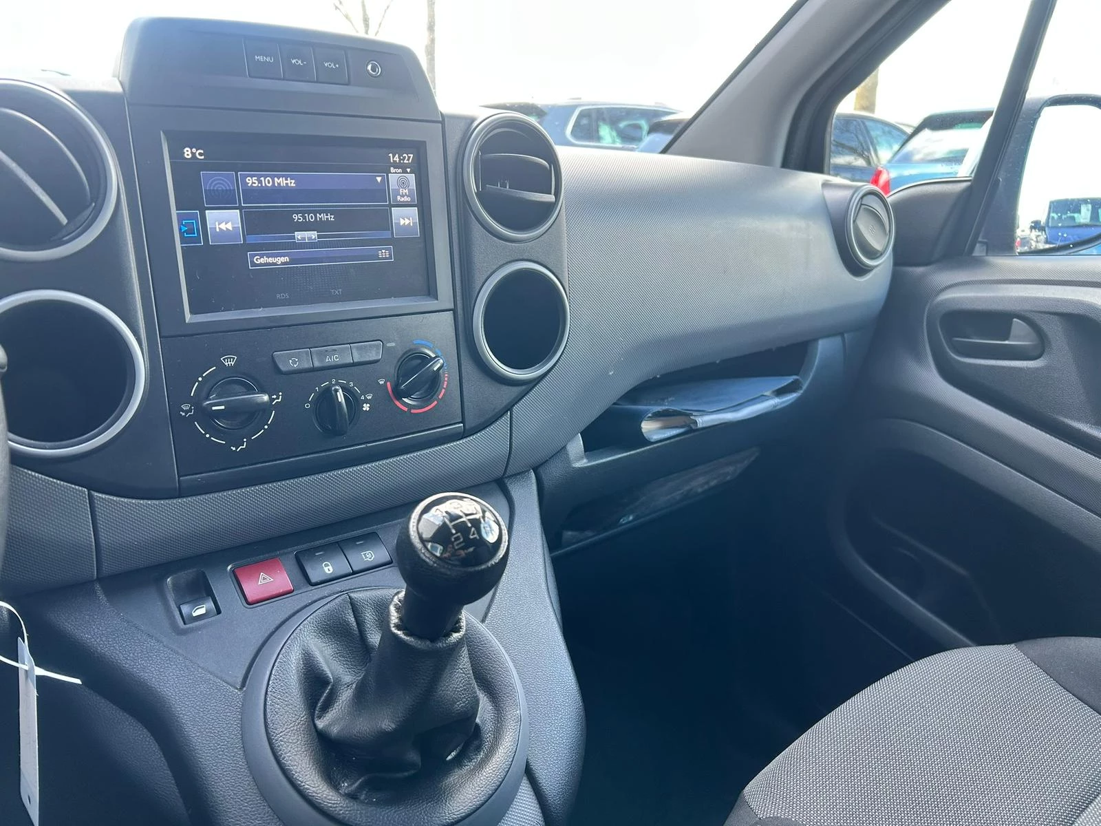 Hoofdafbeelding Peugeot Partner