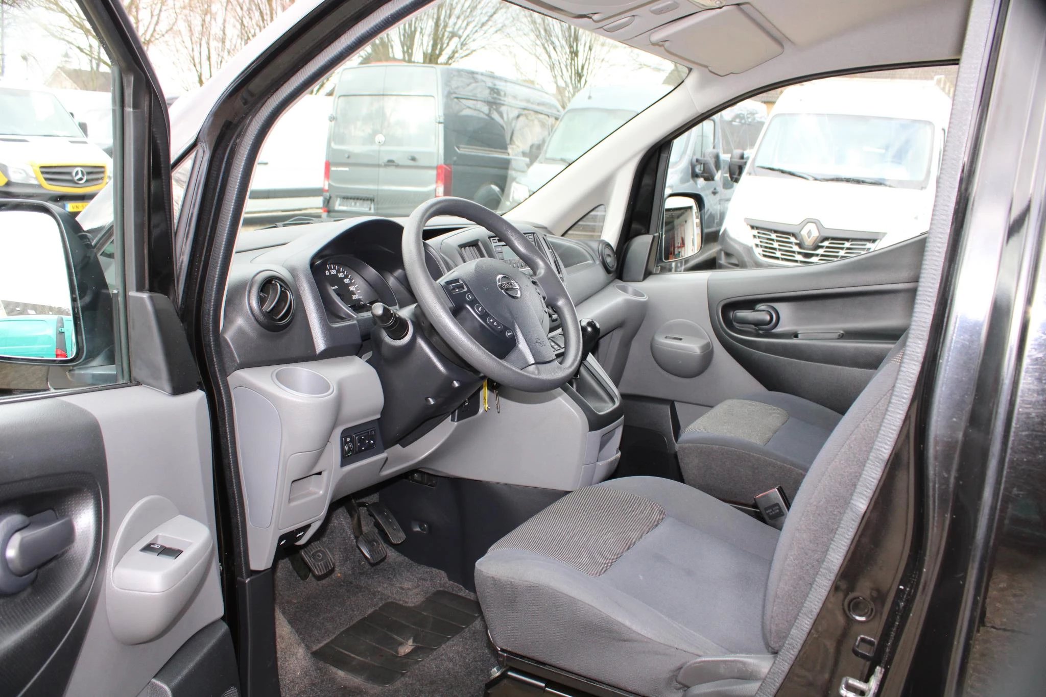 Hoofdafbeelding Nissan NV200