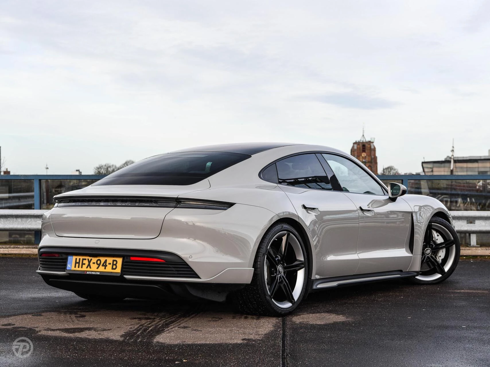 Hoofdafbeelding Porsche Taycan