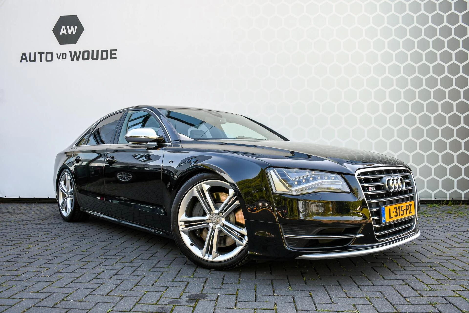 Hoofdafbeelding Audi S8