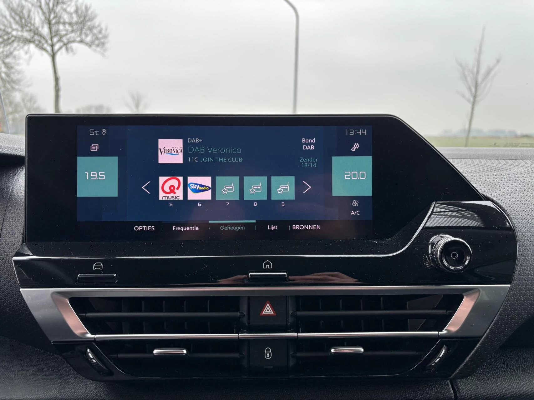 Hoofdafbeelding Citroën ë-C4