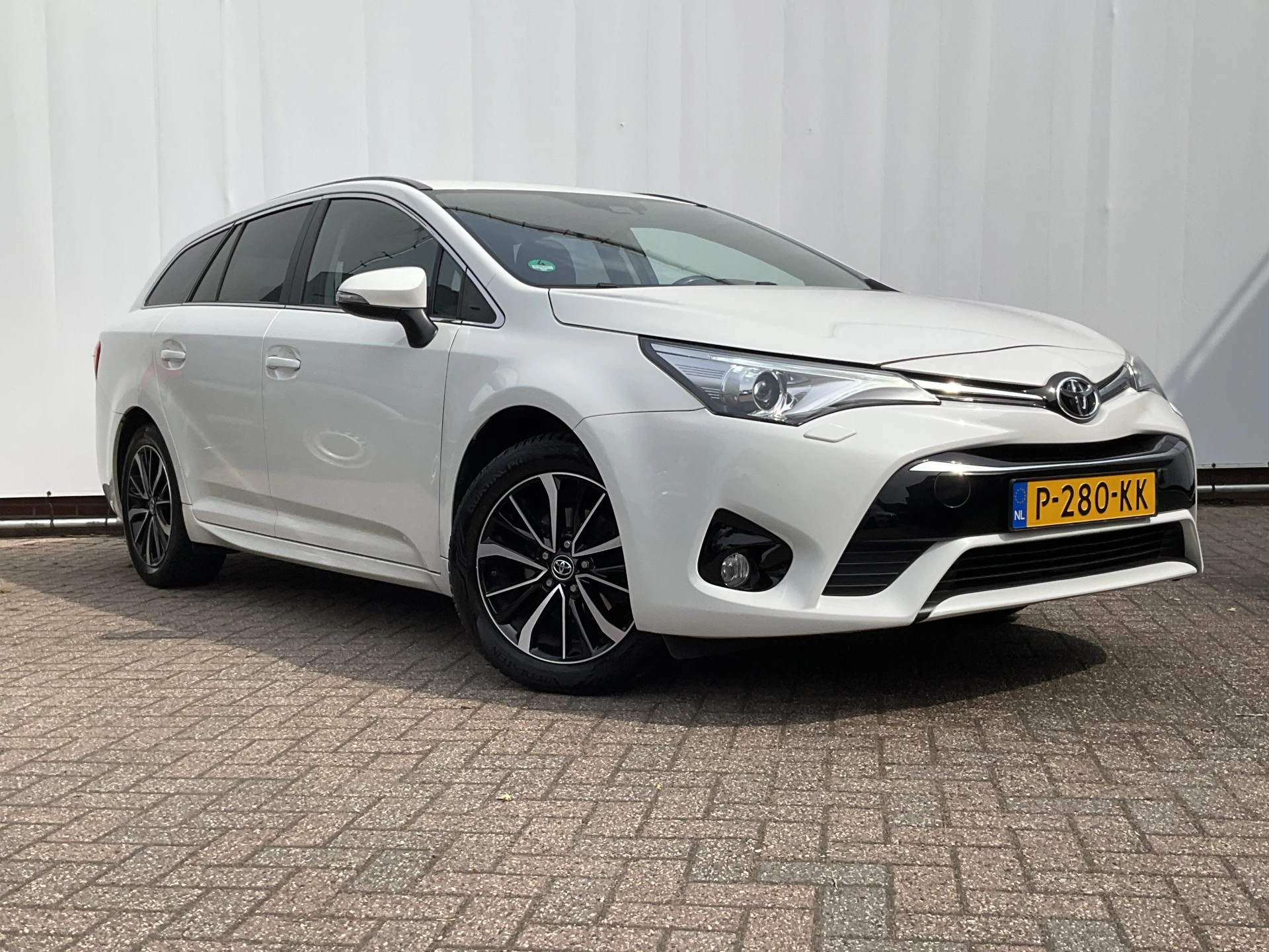 Hoofdafbeelding Toyota Avensis