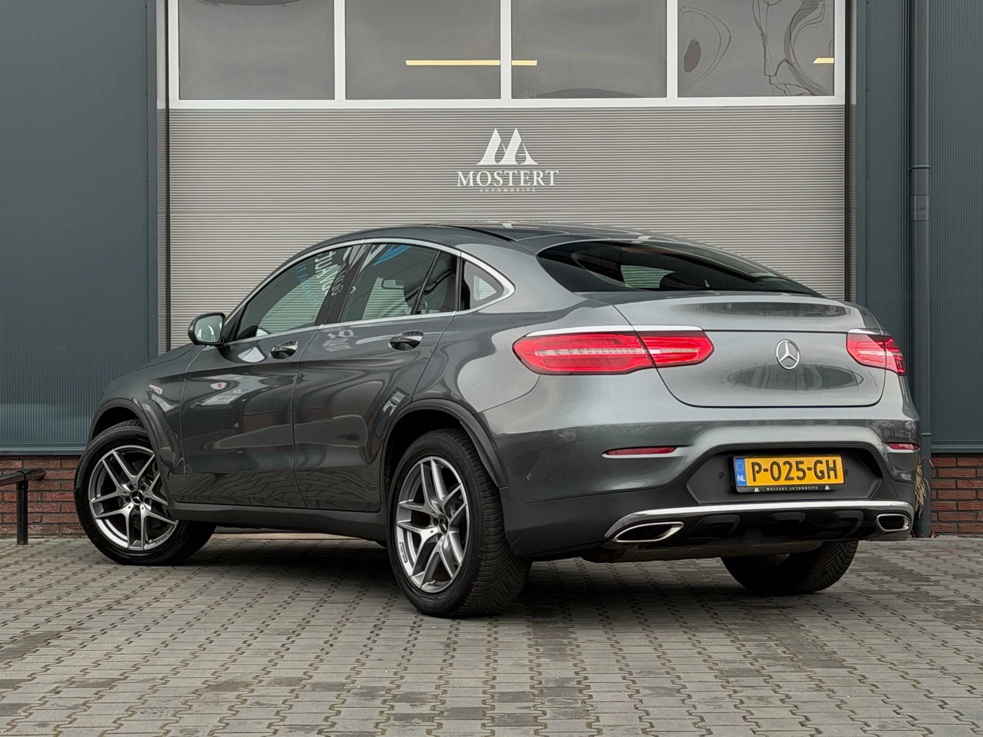 Hoofdafbeelding Mercedes-Benz GLC