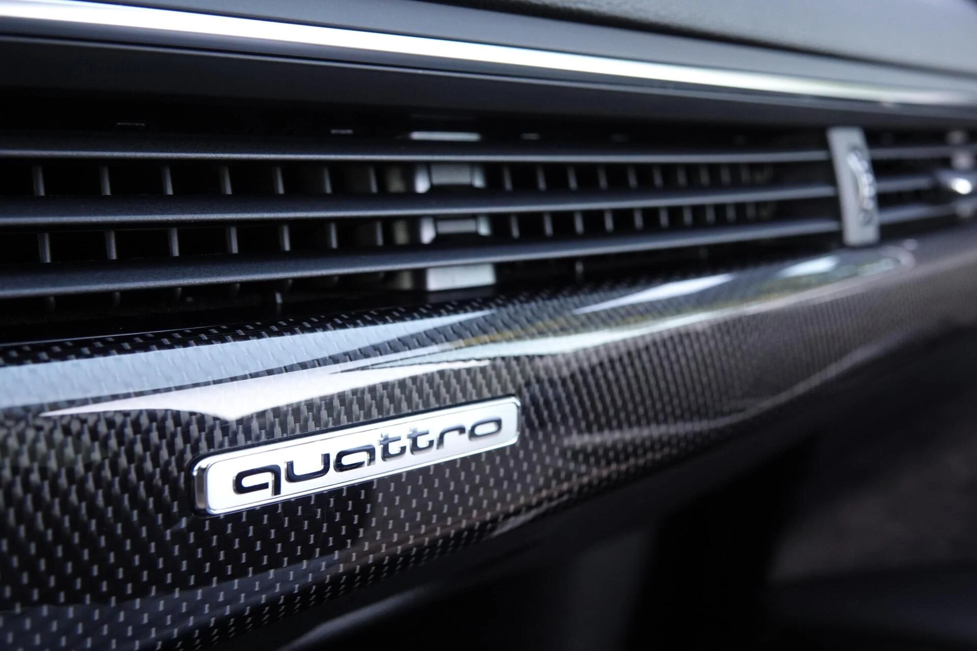 Hoofdafbeelding Audi S4