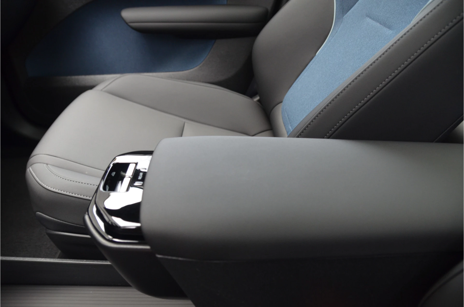 Hoofdafbeelding Volvo EX30