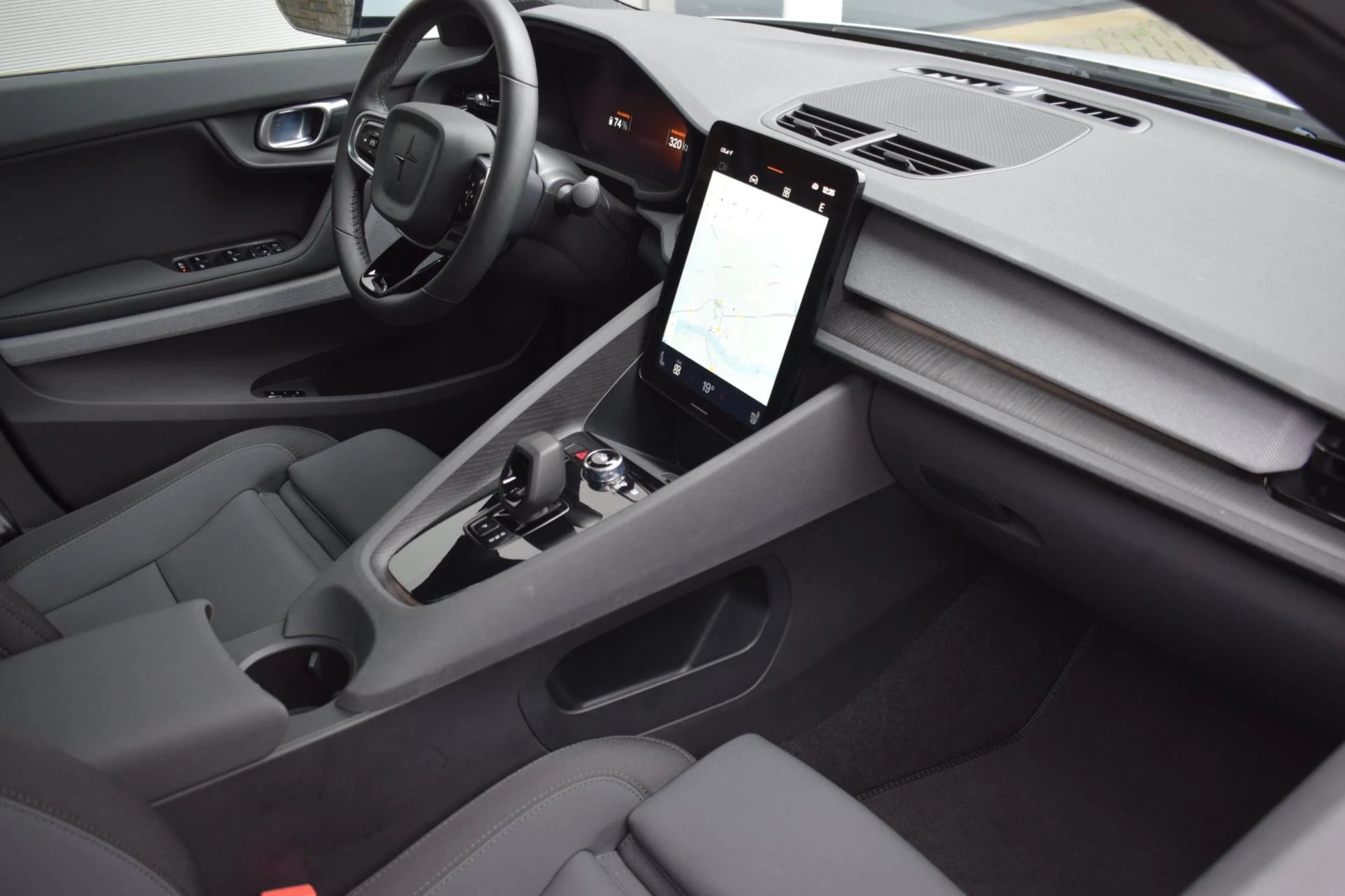 Hoofdafbeelding Polestar 2