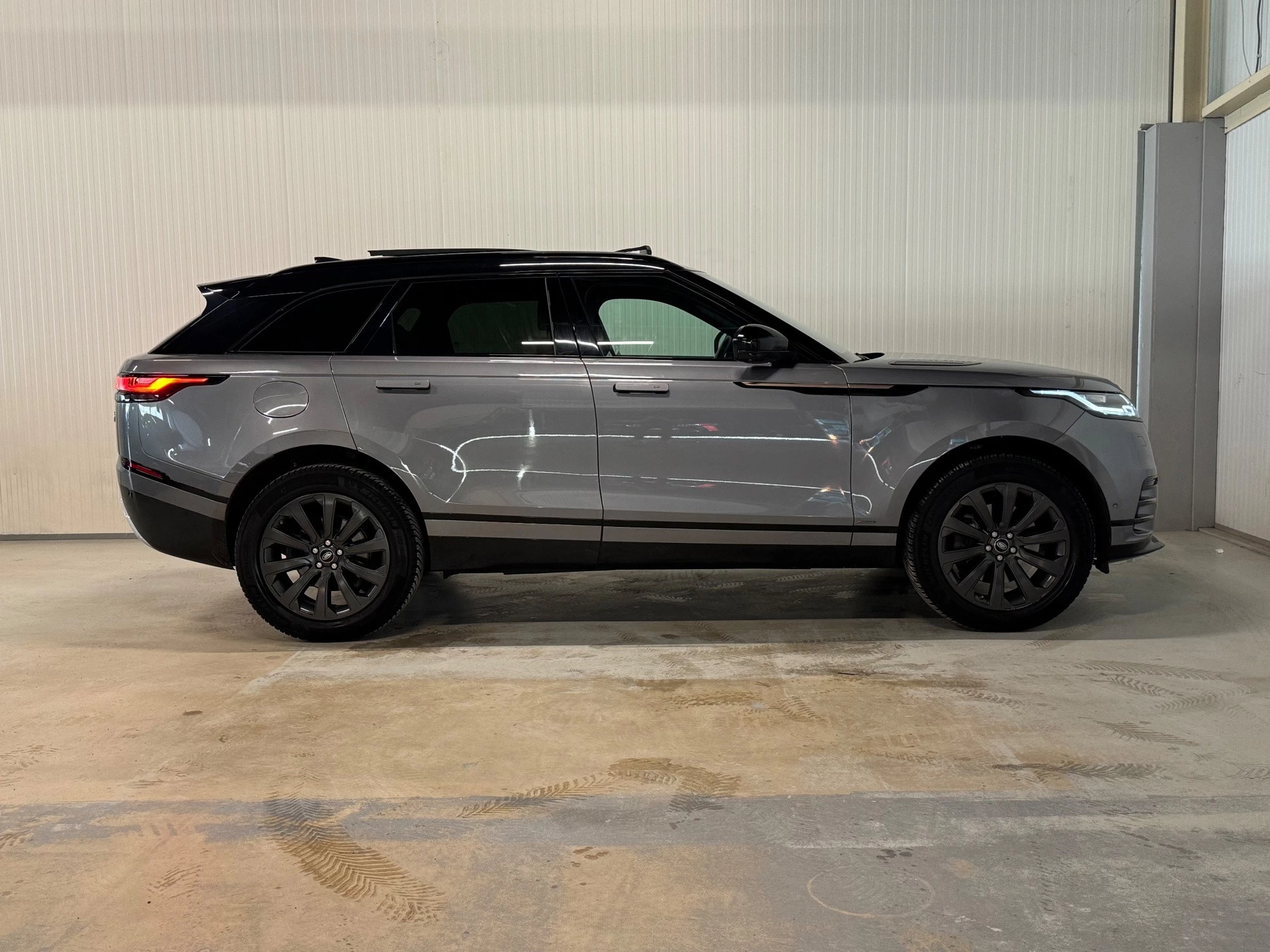 Hoofdafbeelding Land Rover Range Rover Velar