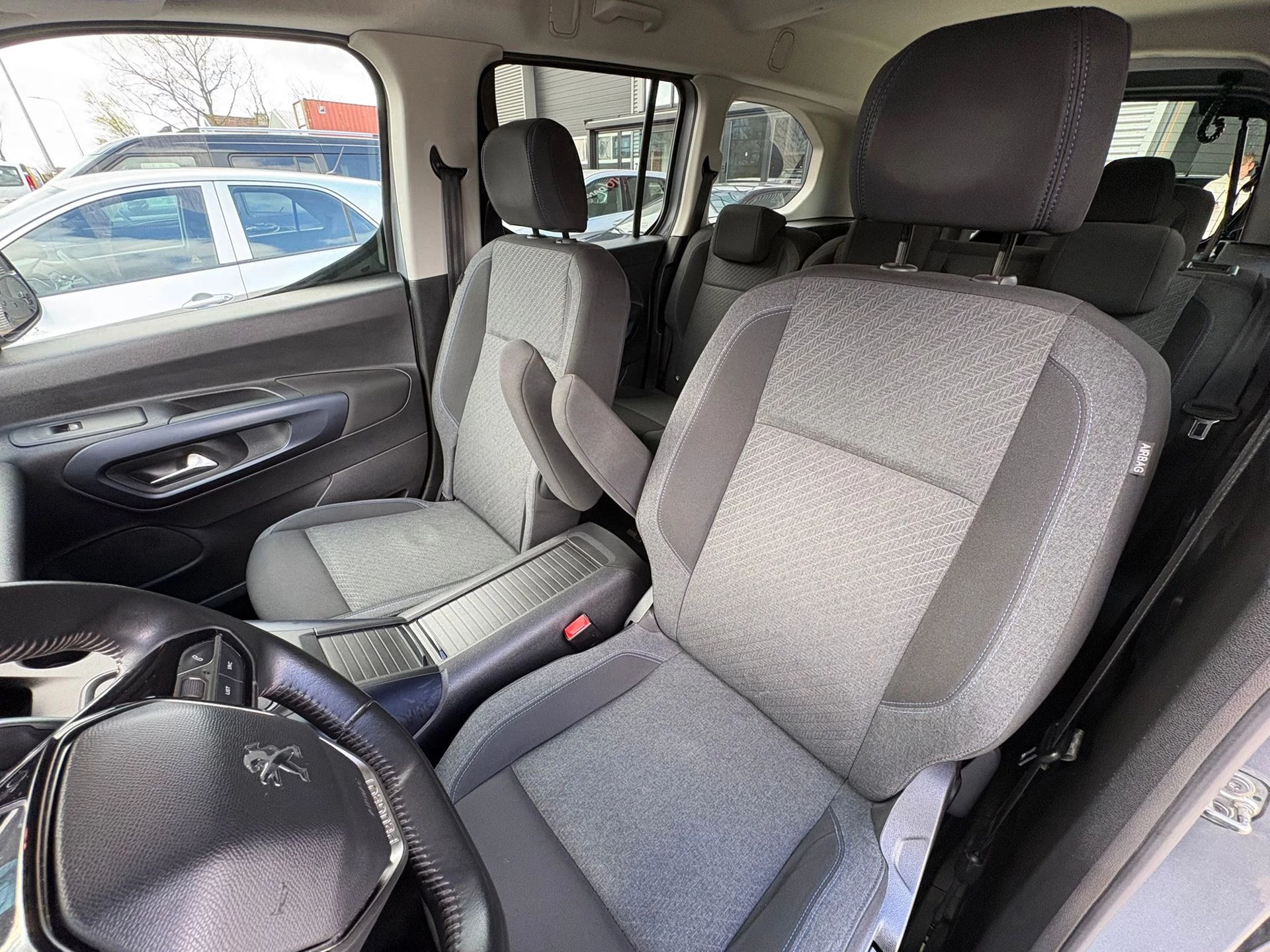 Hoofdafbeelding Peugeot Rifter