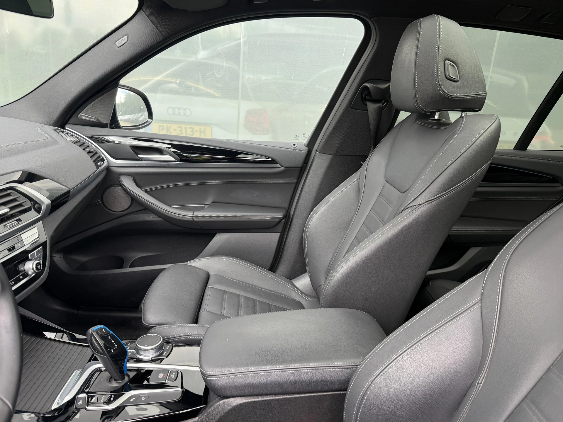 Hoofdafbeelding BMW iX3