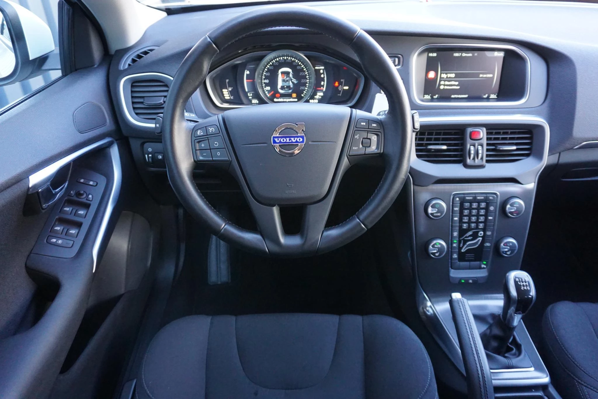 Hoofdafbeelding Volvo V40