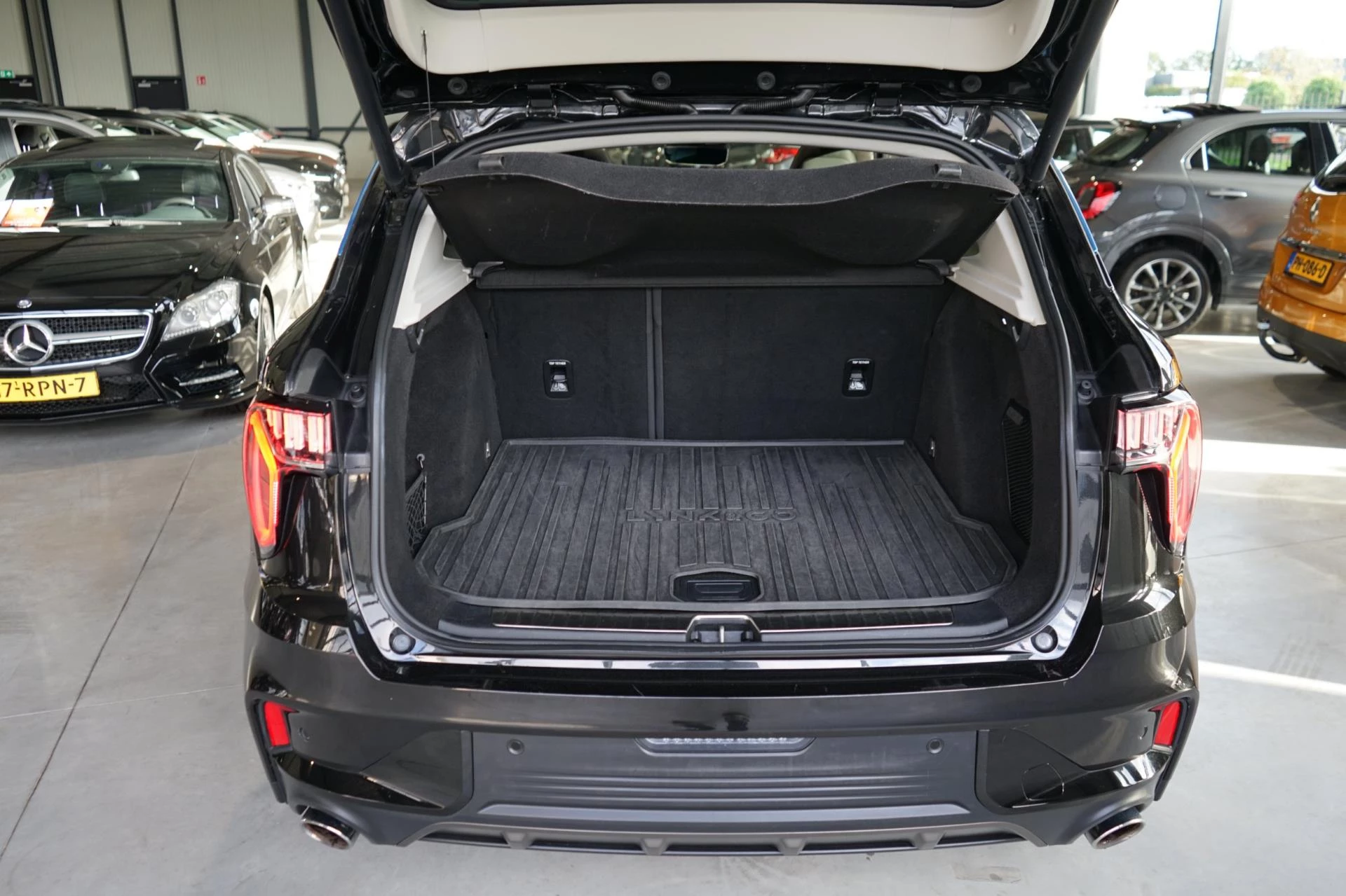 Hoofdafbeelding Lynk & Co 01